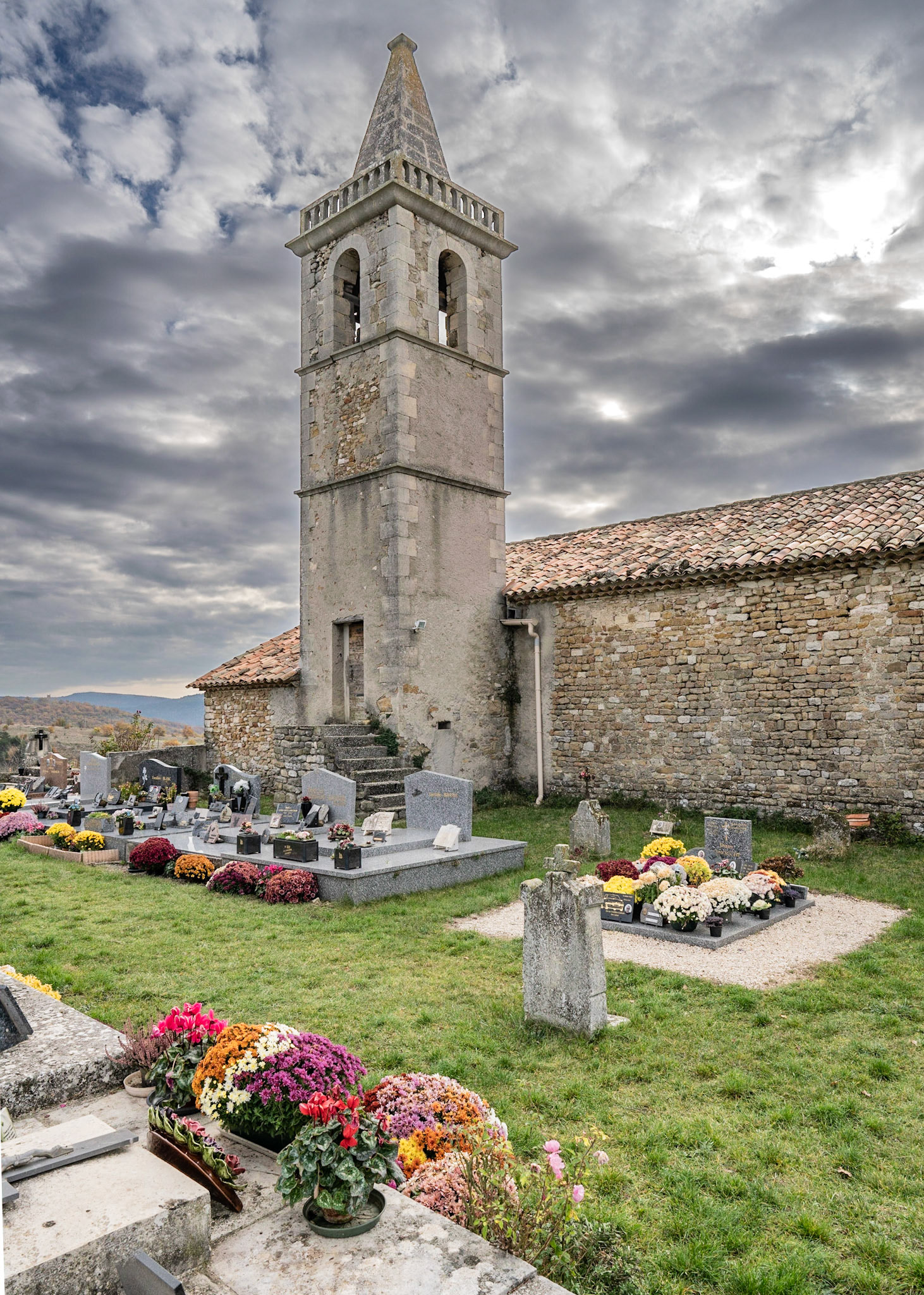 L'église St Anne de Lardiers
