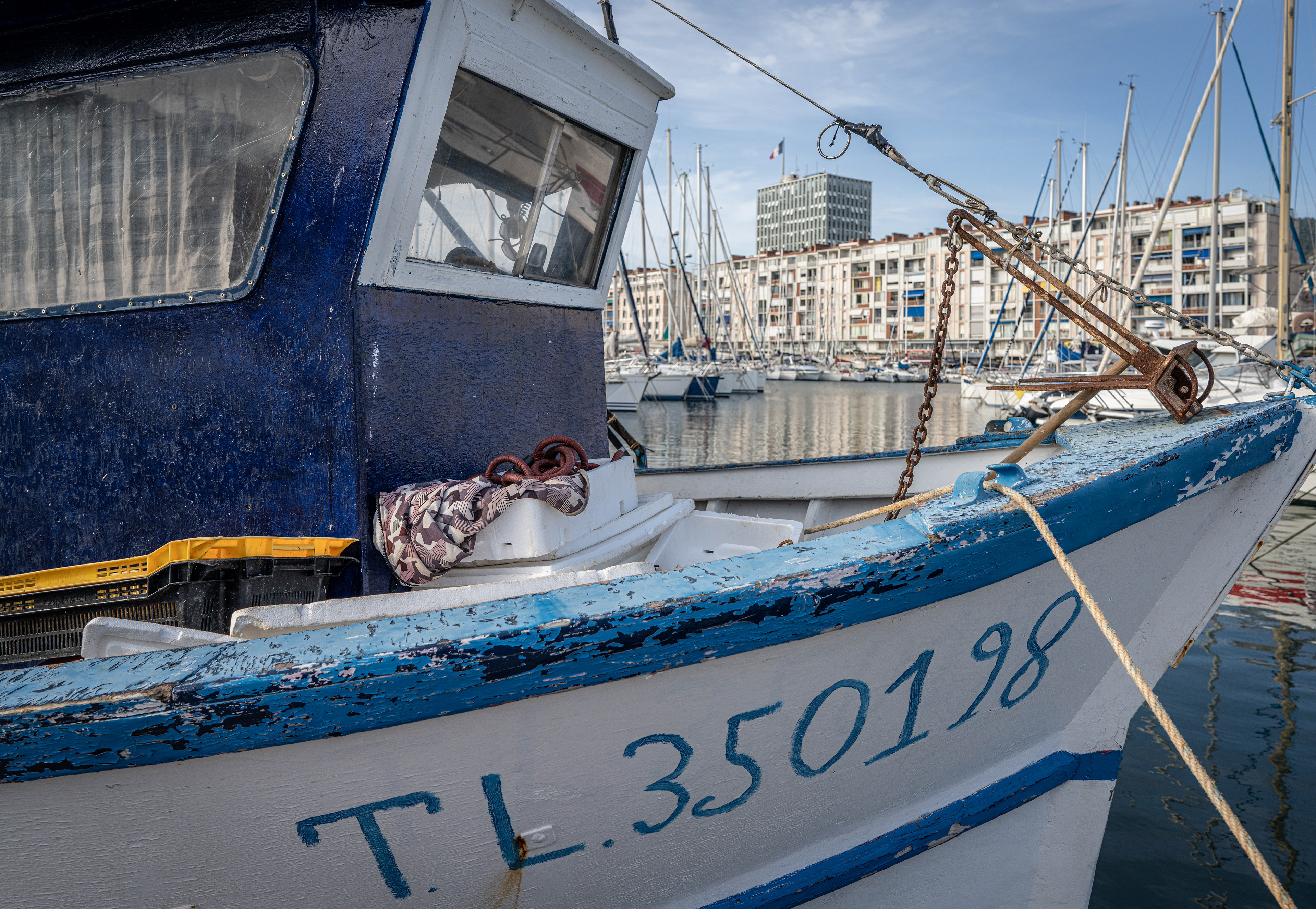 Bateau bleu à la Mairie