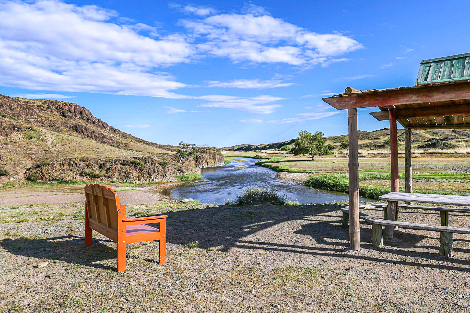 Banc orange au Gobi