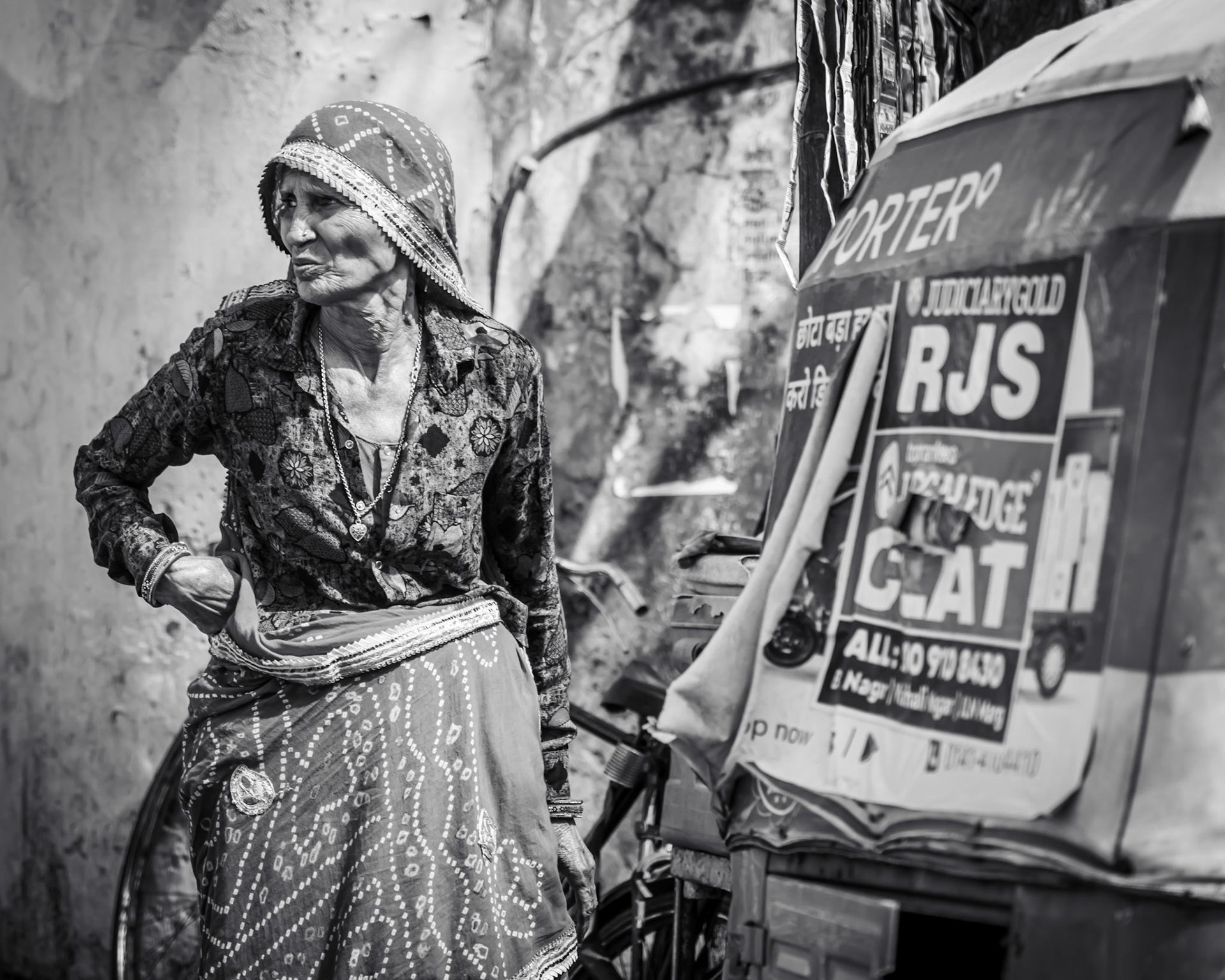 Waiting for an Uber in Jaipur