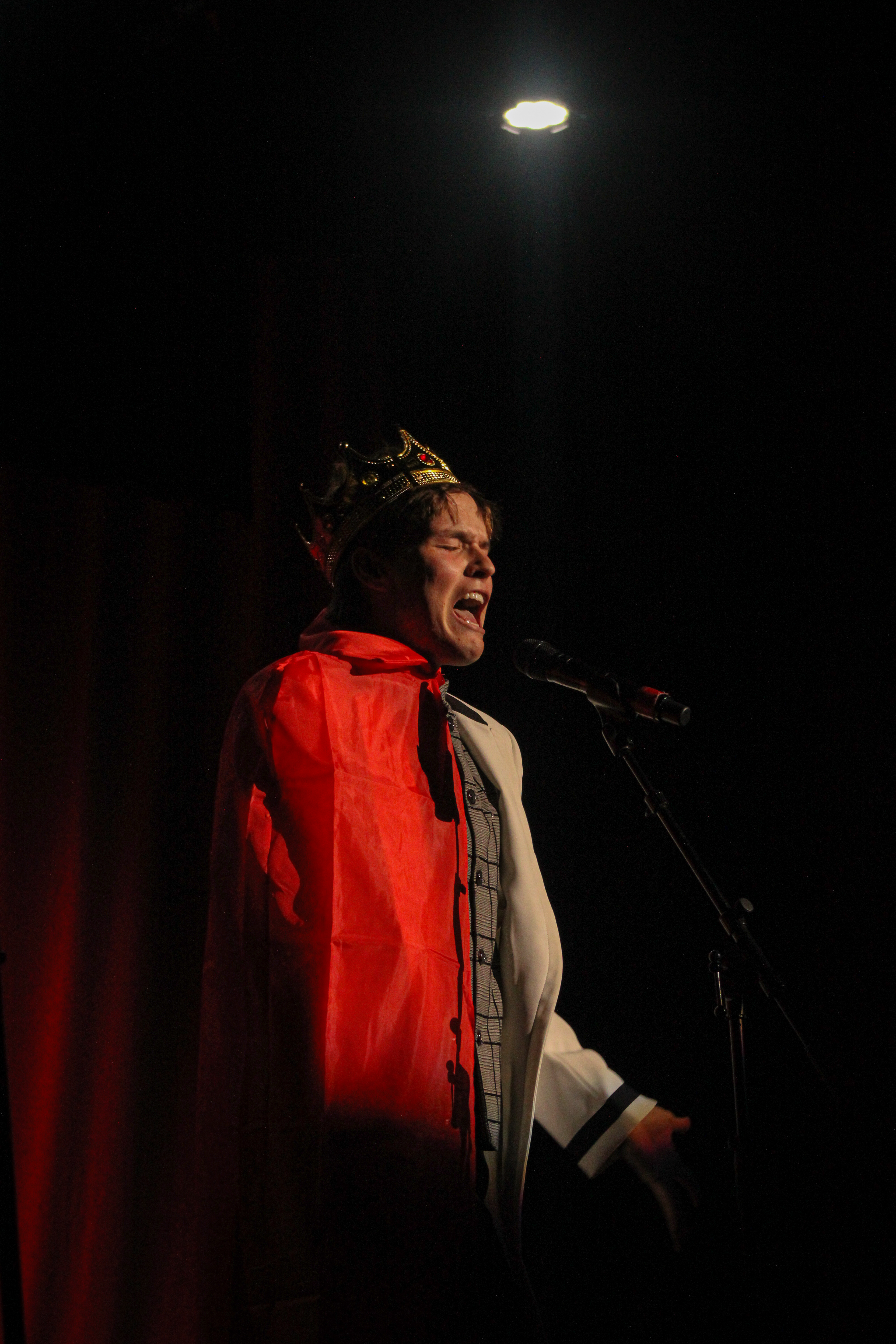 Senior Erik Falrey sings "You'll Be Back" from Broadway musical Hamilton.