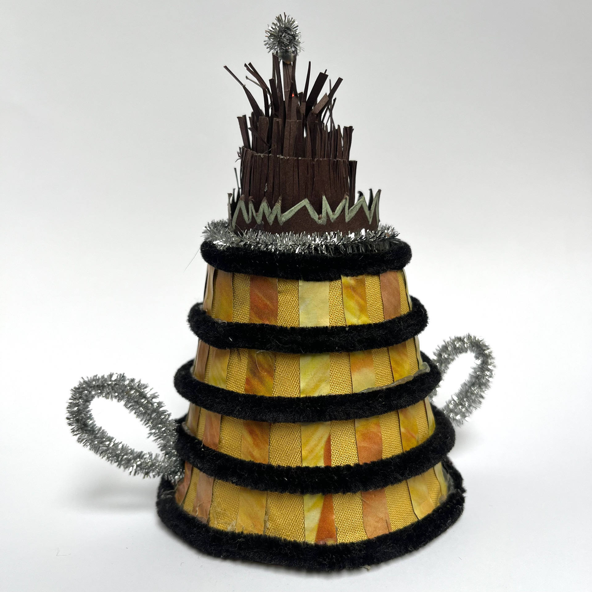 plastic cup crown