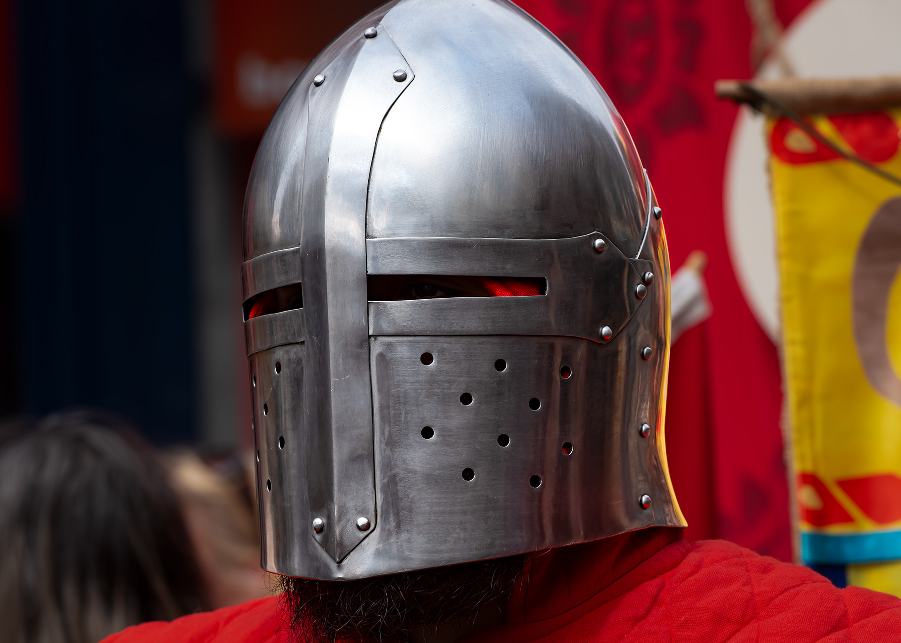 453