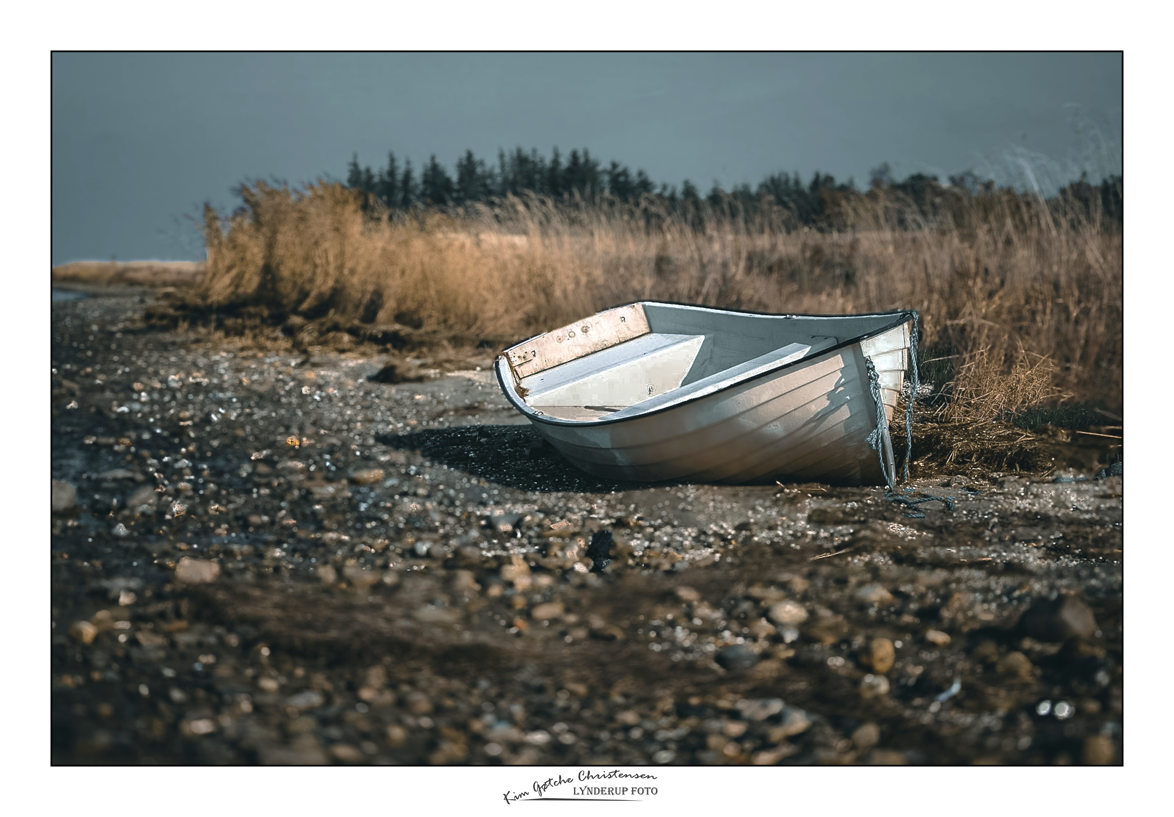 Robåd ved Lynderup Strand.