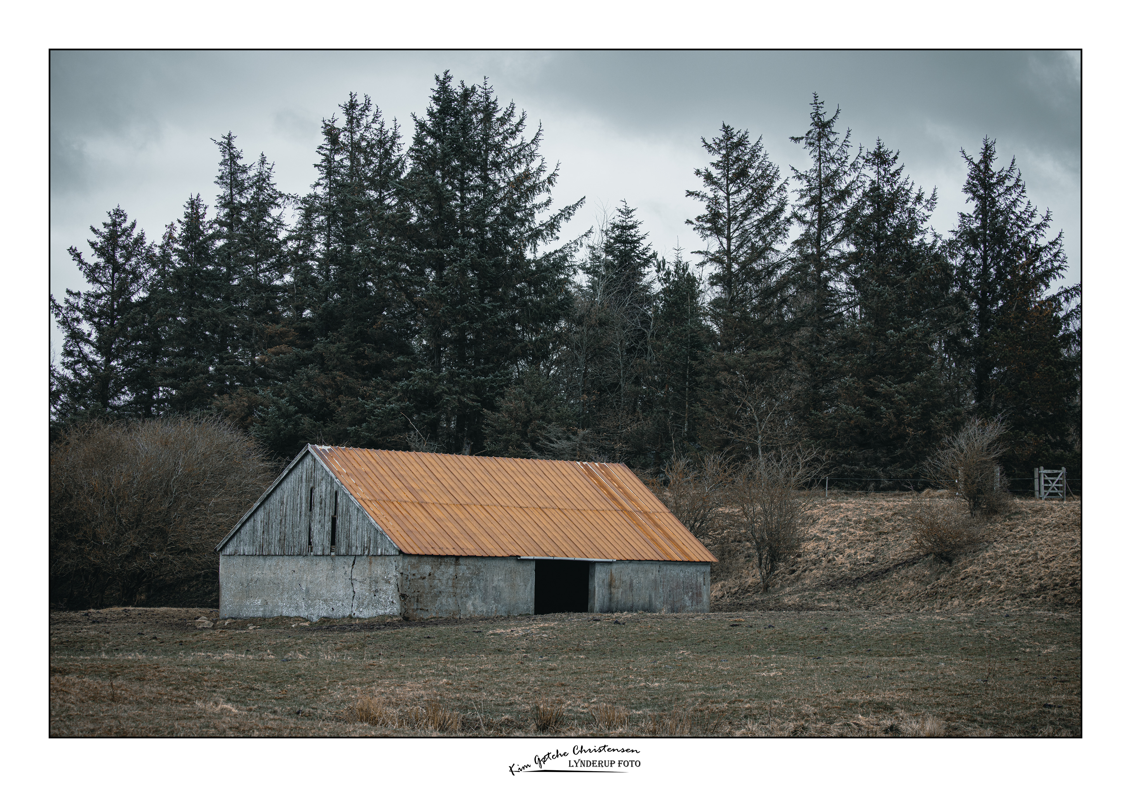 Ensomt hus ved Hjarbæk.