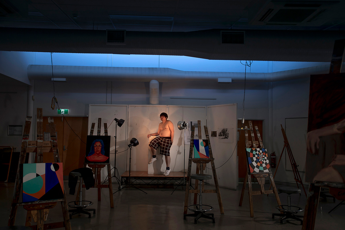 Untitled self-portrait: Usually, one cannot accurately depict oneself in a drawing, as this may not result in high scores.