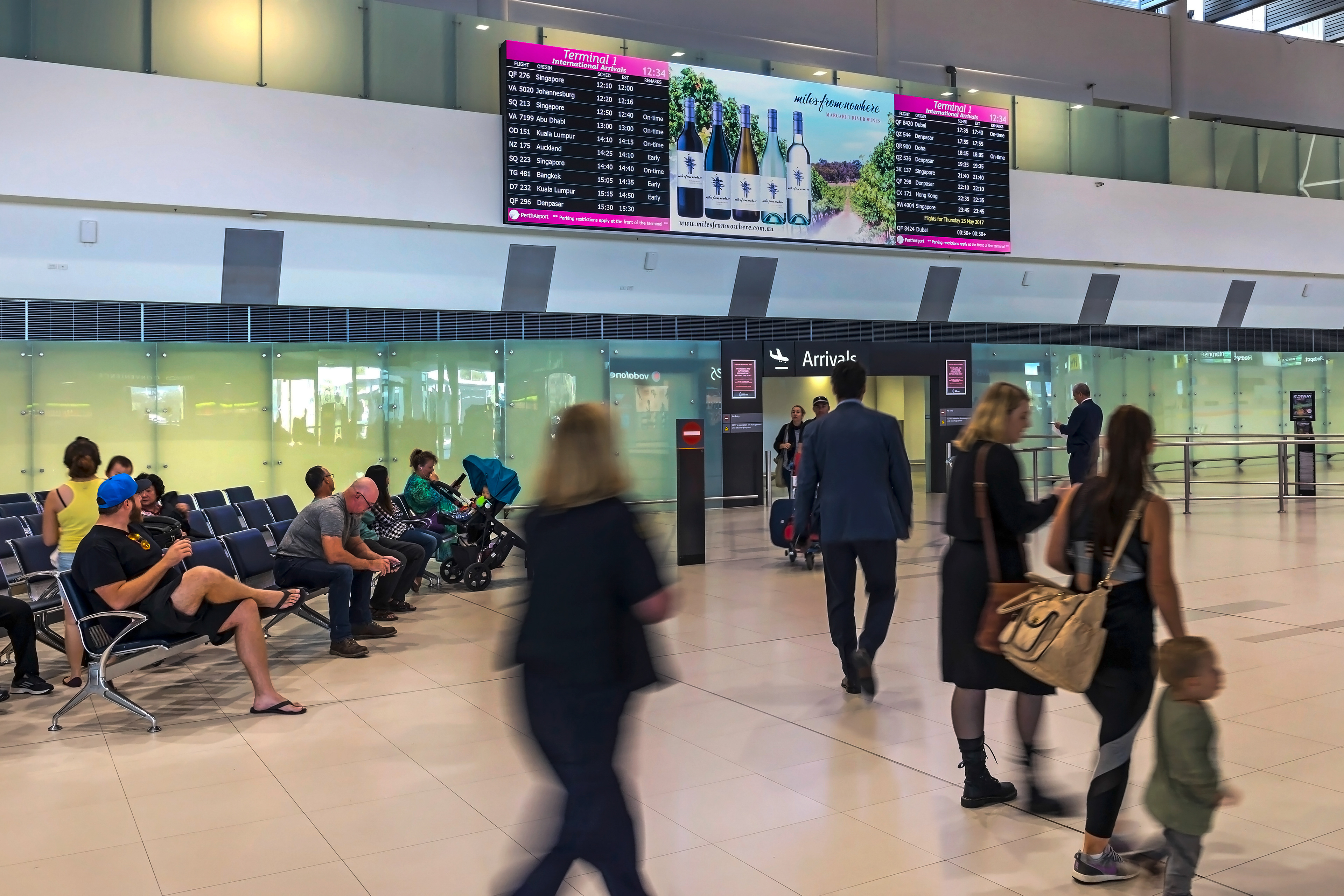 Perth Airport / 3.9mm, 11mW x 3mH