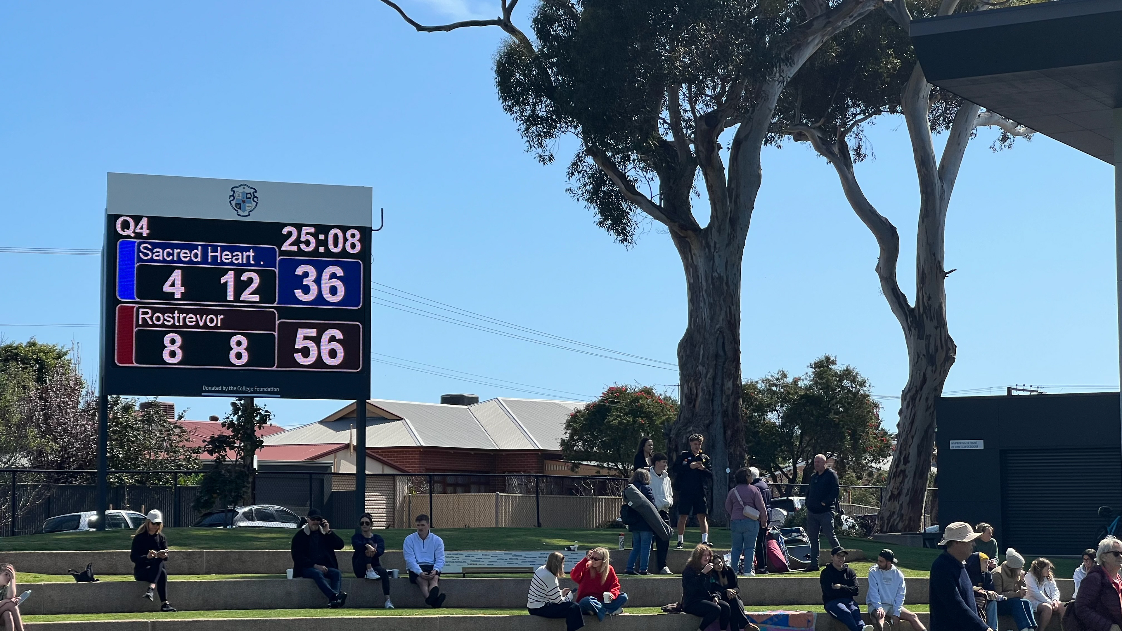 Sacred Heart College, SA / 10mm, 3.84mW x 2.24mH