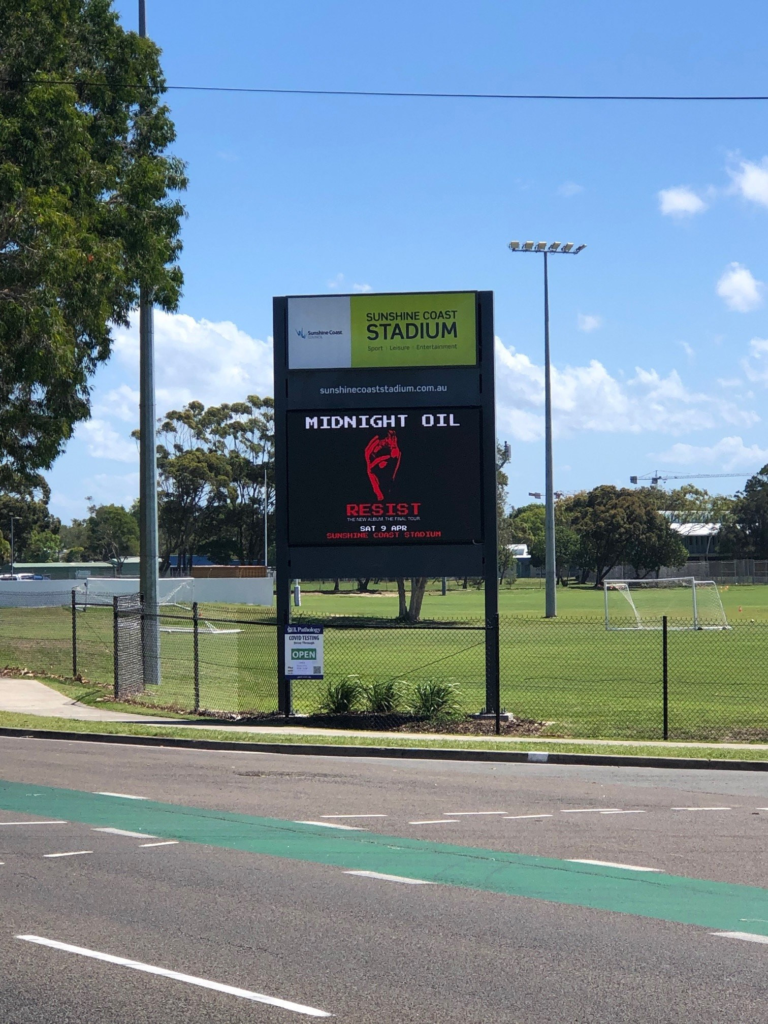 Sunshine Coast Stadium / 8mm, 3.048m x 2.048m