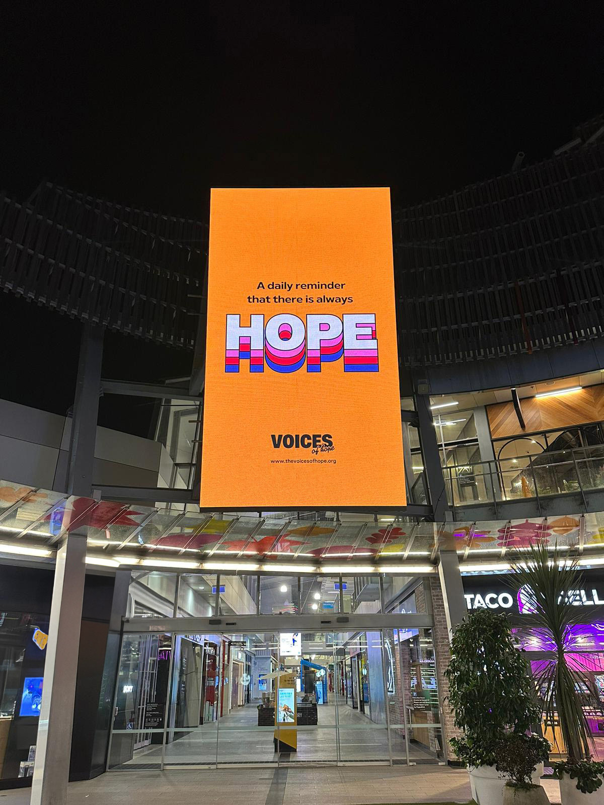 oOh! Sylvia Park Shopping Centre, Wellington / 6mm, 4.608mW x 8.256mH