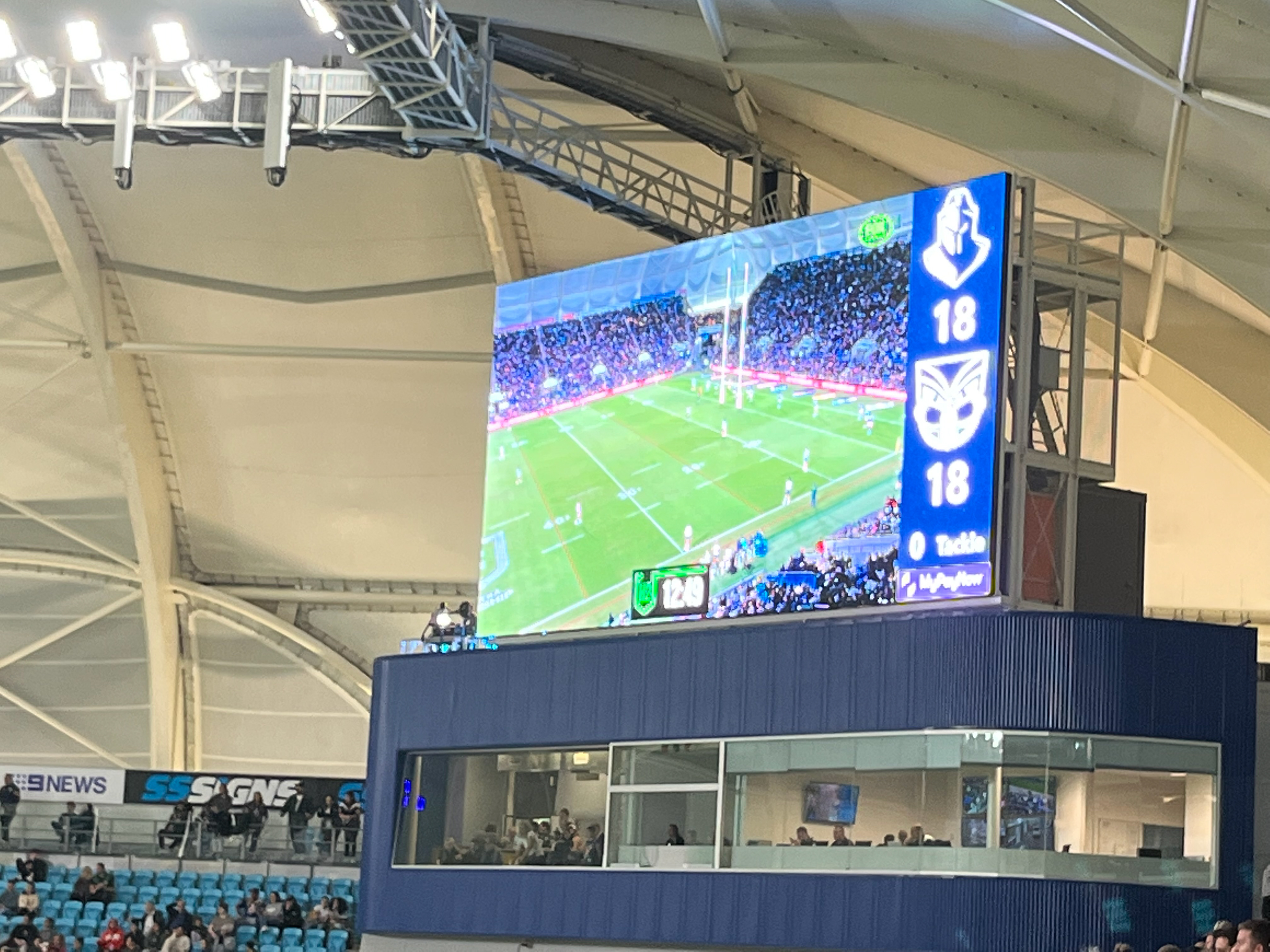 CBUS Super Stadium / 10mm, 15.68mW x 7.68mH