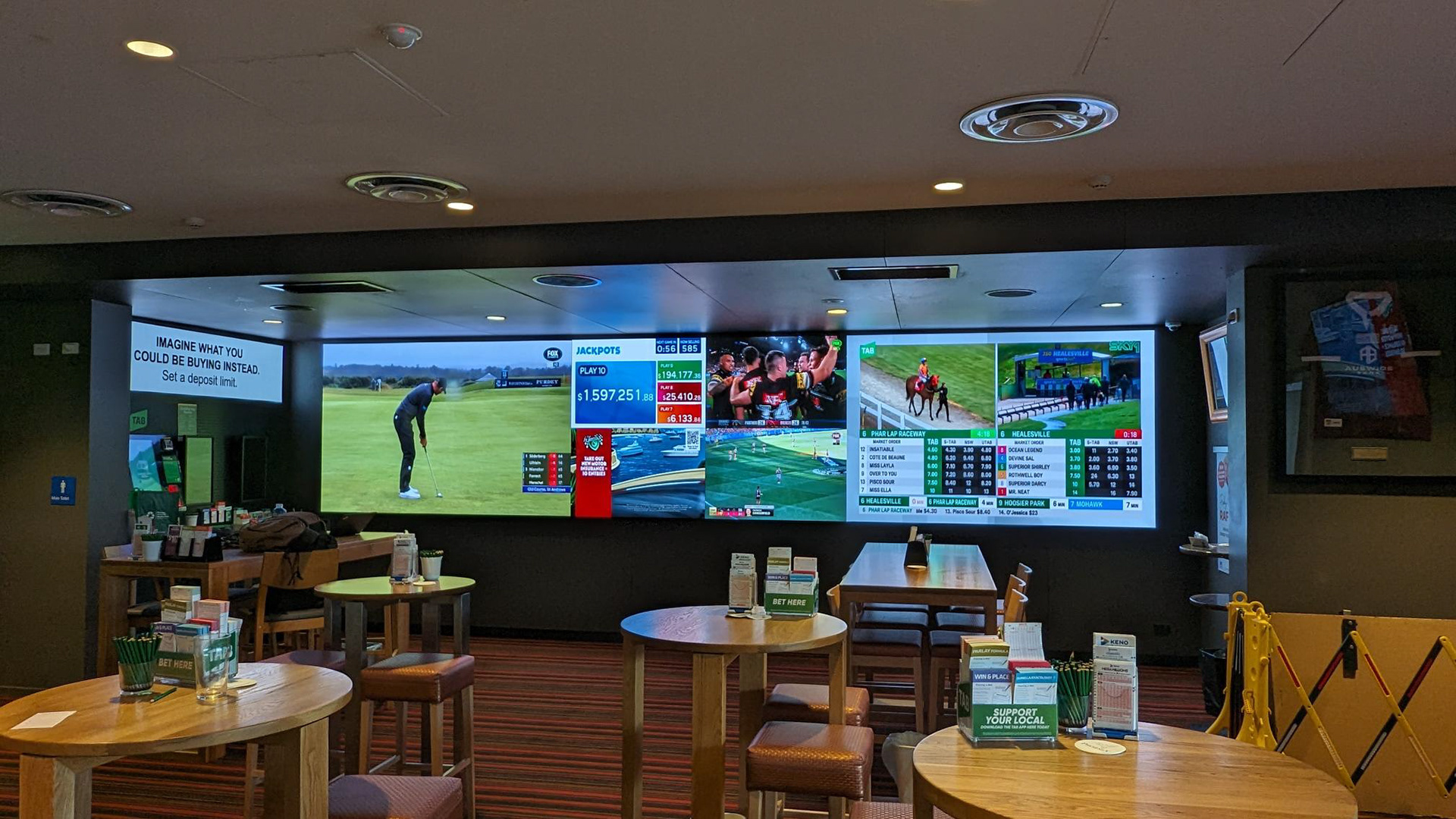 Bracken Ridge Tavern / 1.9mm, 7mW x 1.5mH