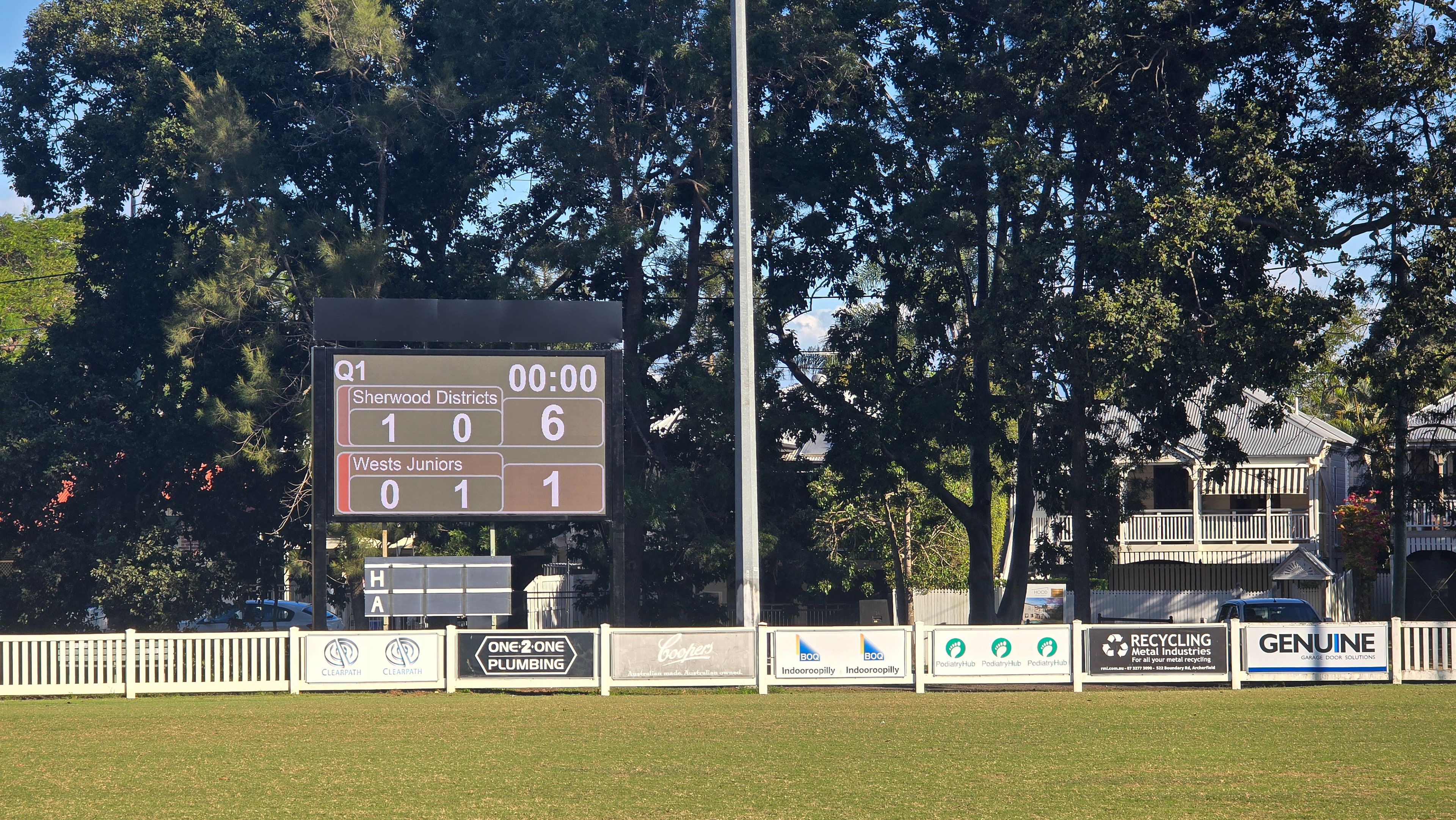 Sherwood Districts AFC / 10mm, 4.48mW x 2.56mH