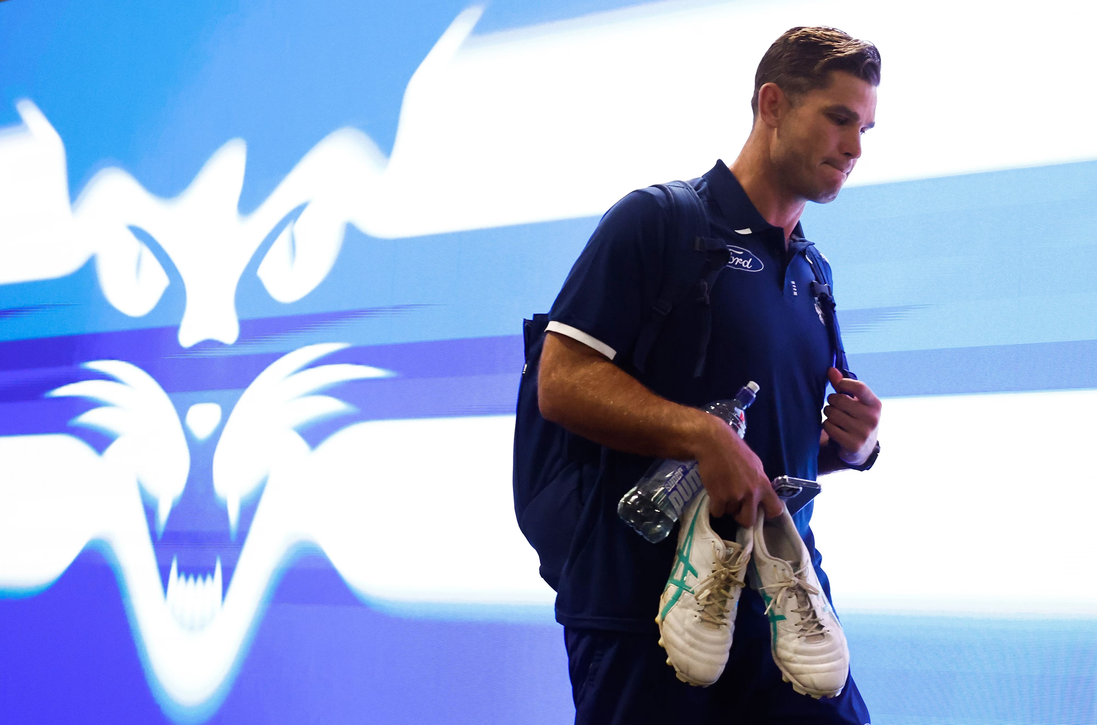 Melbourne Cricket Ground Player Entrances / 2.6mm, 7.5mW x 2mH