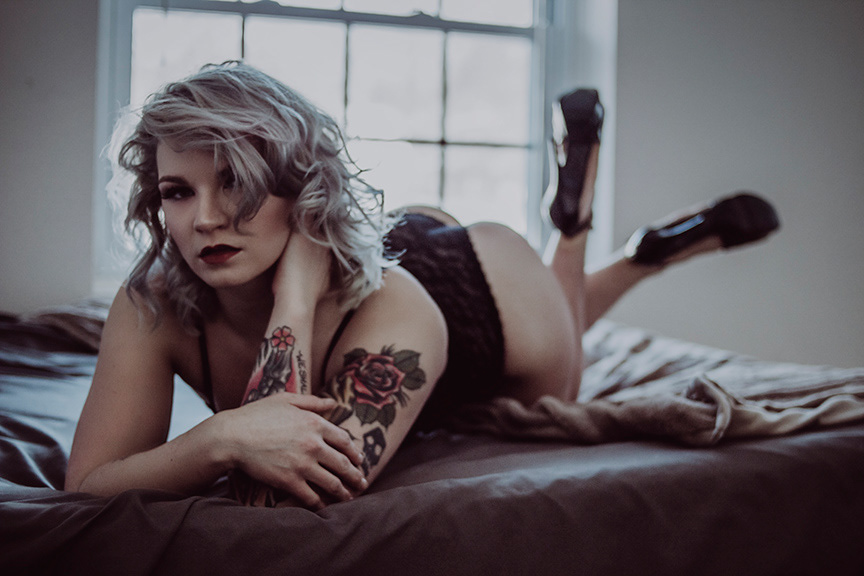 Photographer: Buxom Boudoir
