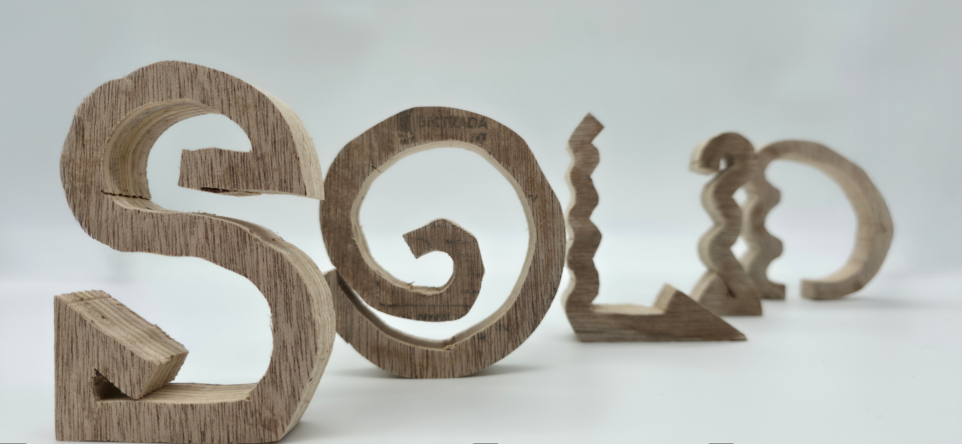 WIGGLE SANS IN WOOD