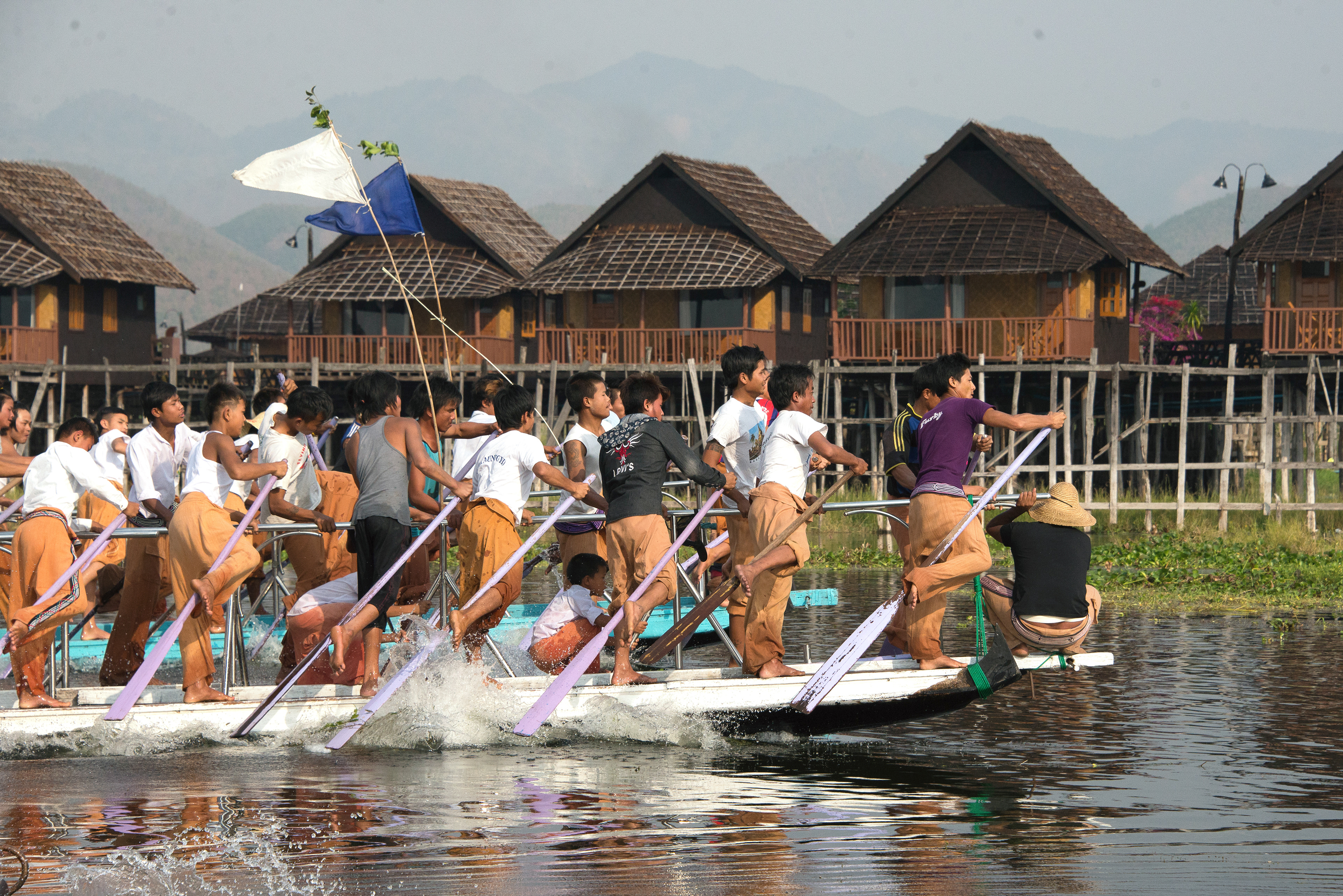 Boat Race, Inle Lake