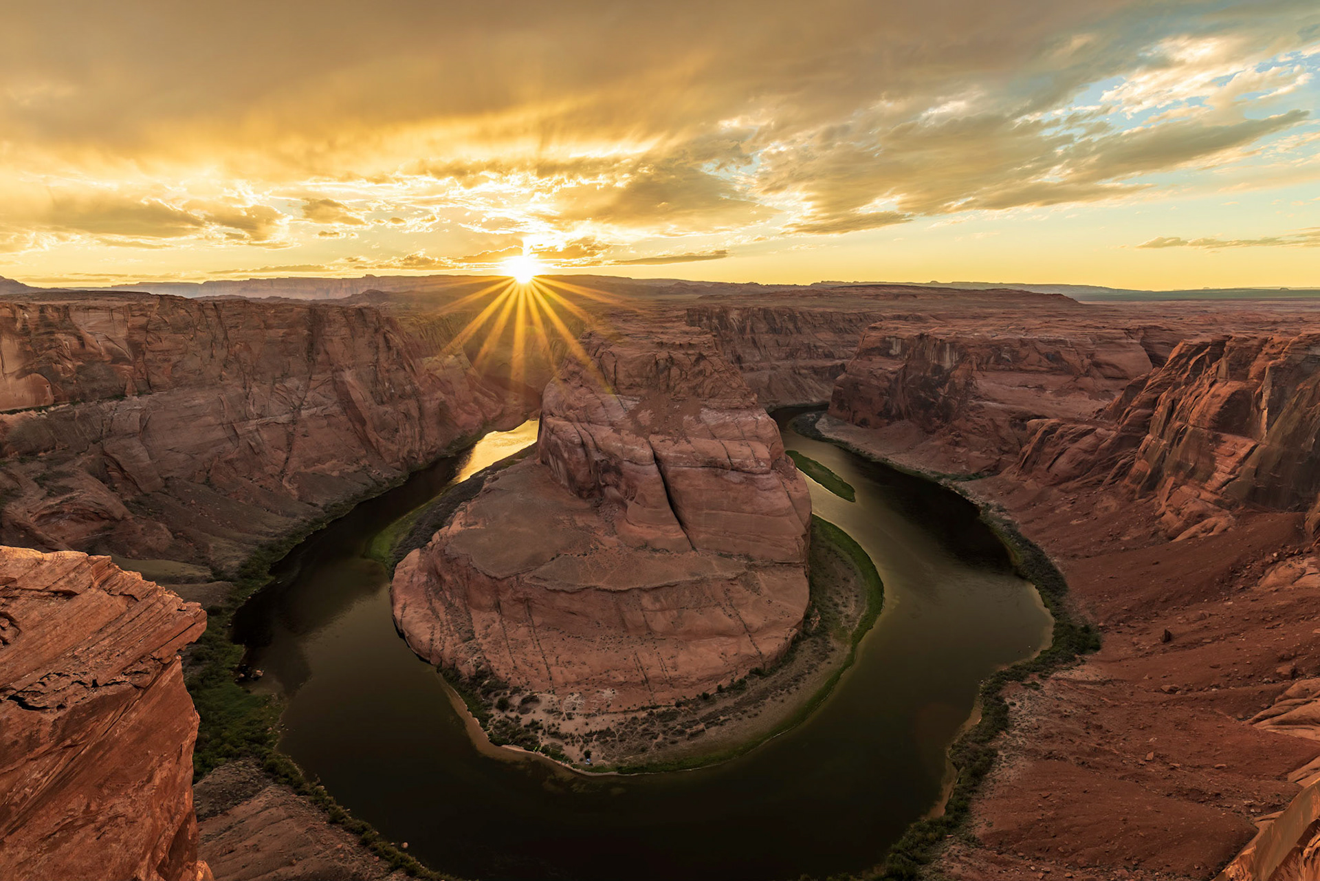 A1107 - Sunset at Horshoe bend,, Horseshoe bend, Page, Arizona, USA, 2022