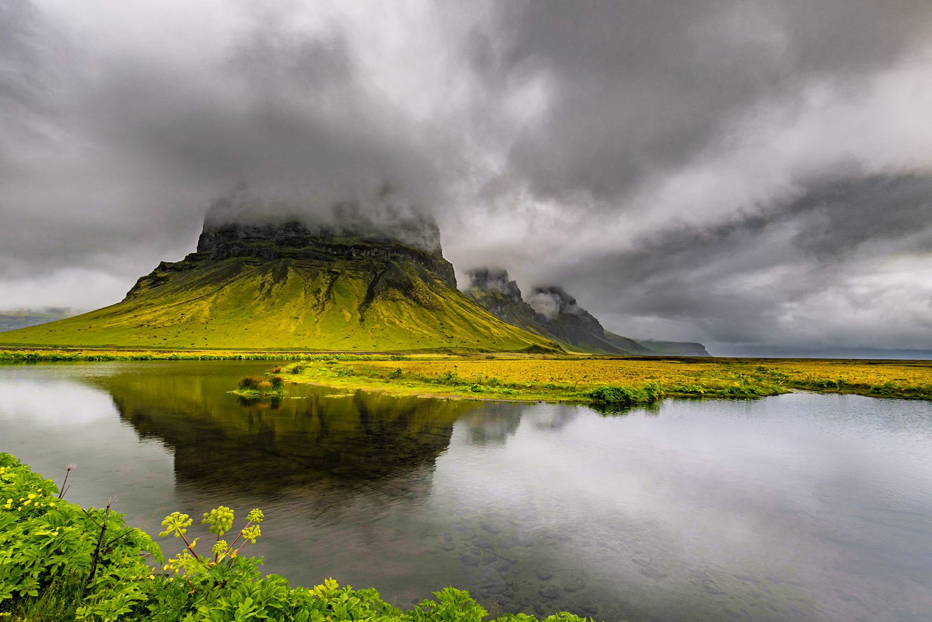 A1025 - Moody Reflection, Lómagnúpur Mountain, Iceland, 2018