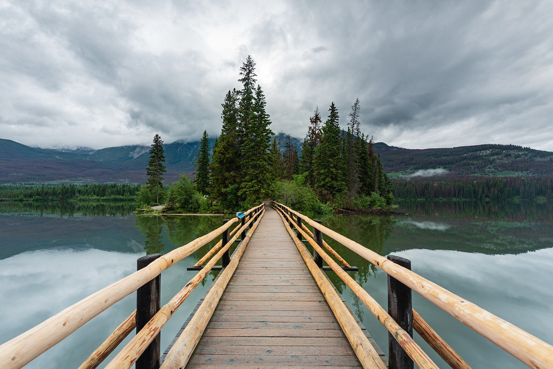A1118-Pyramid Island, Pyramid Island,, Jasper, Alberta, Canada, 2019