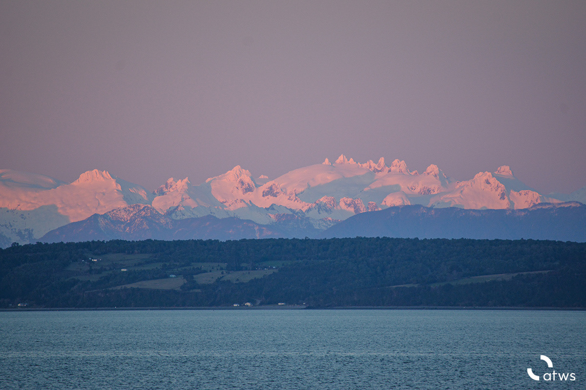 Los Andes frente al mar en la Patagonia