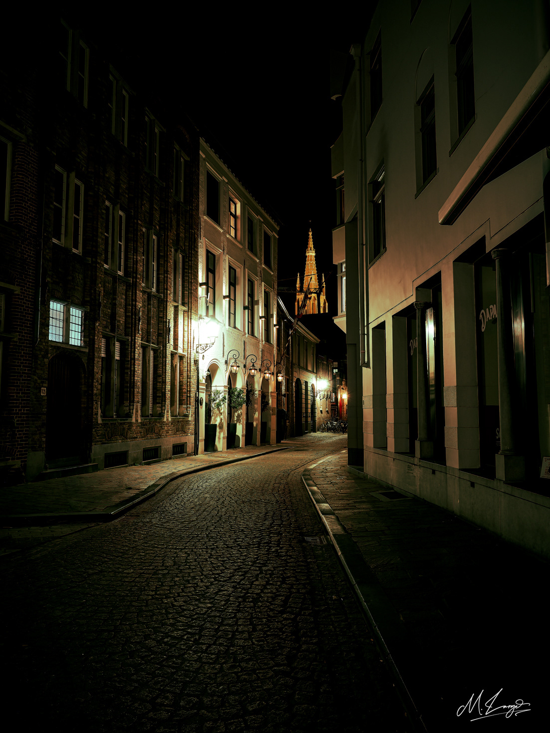 Cobbled Night