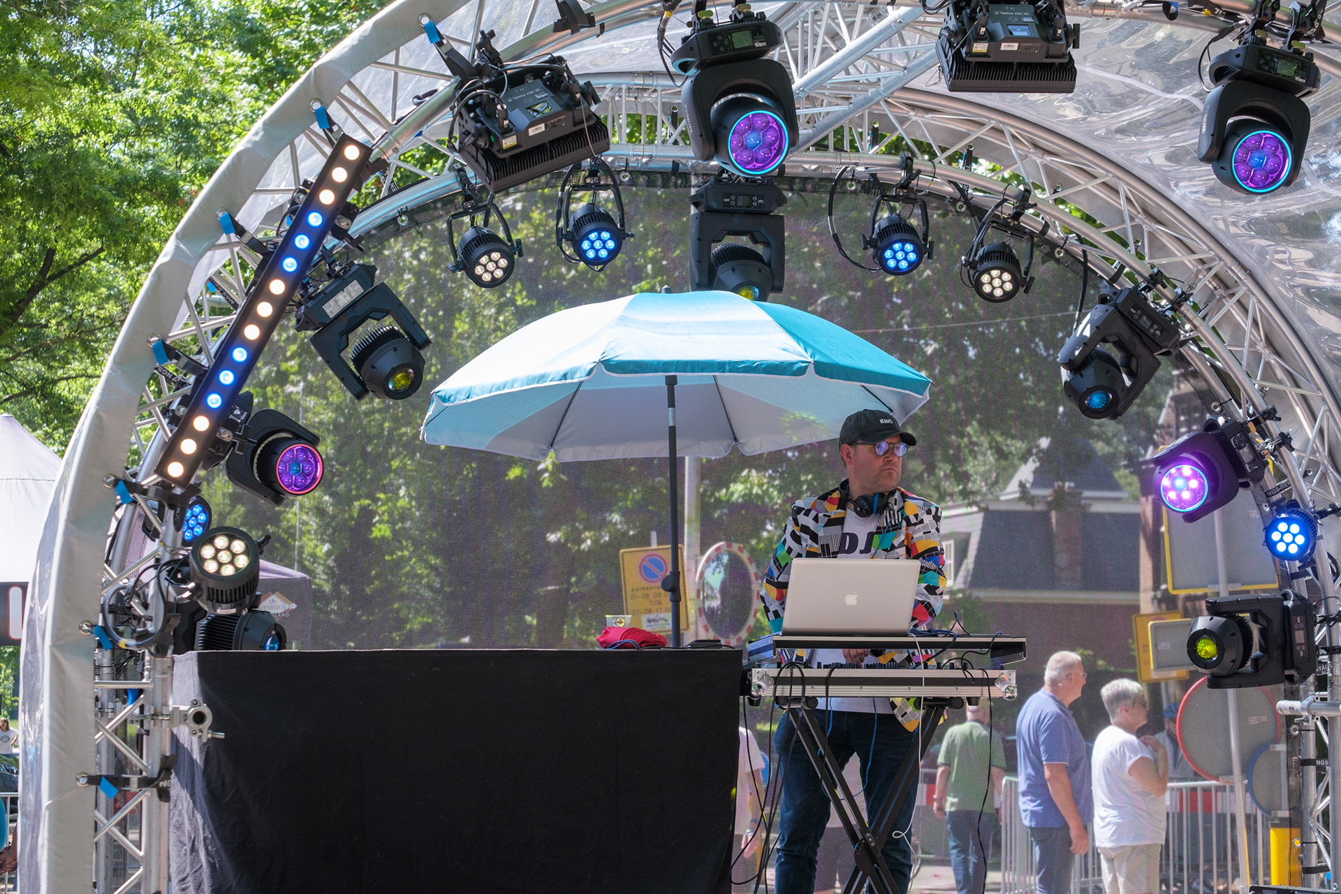 De Belgische DJ zorgde voor de muzikale omlijsting