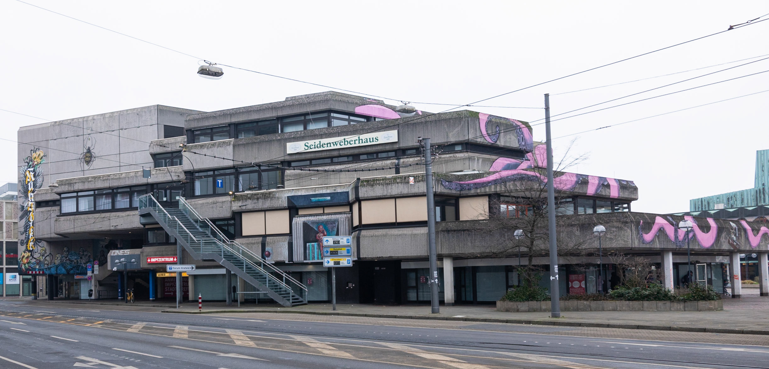 Krefeld, St.-Anton-Straße, Seidenweberhaus, 2022