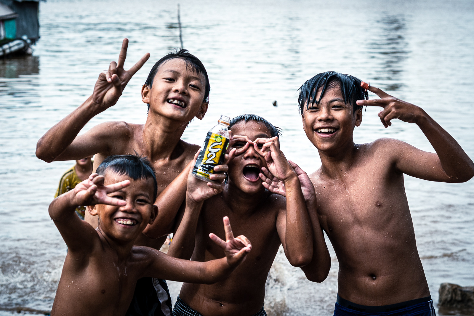 Kids in Chau doc Vietnam 