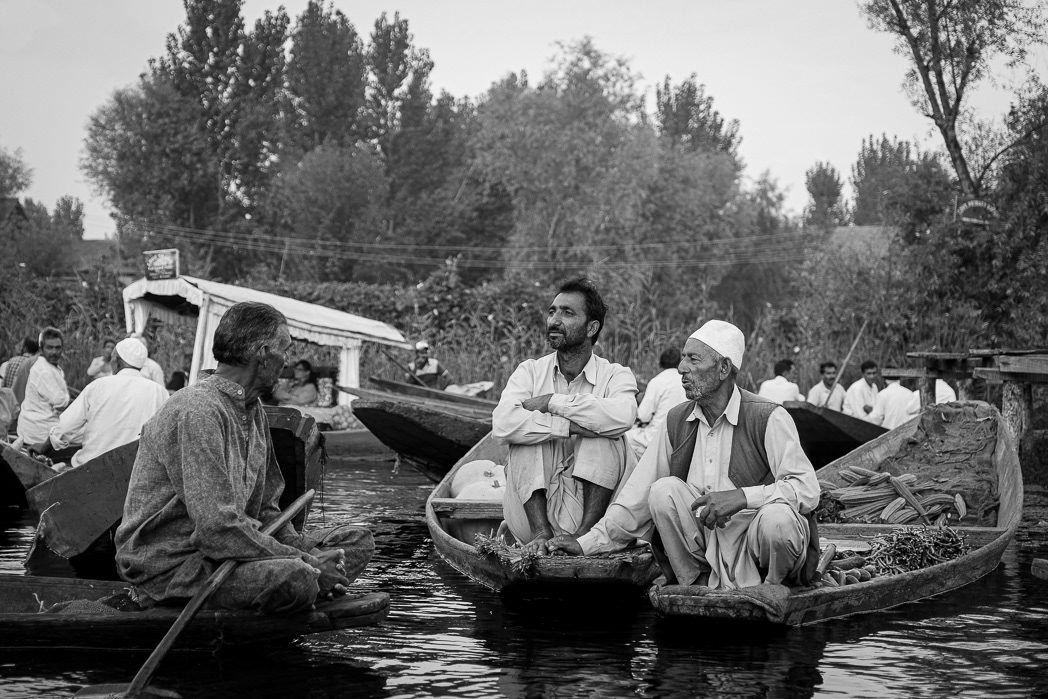 Veg market Lake Dal Kashmir