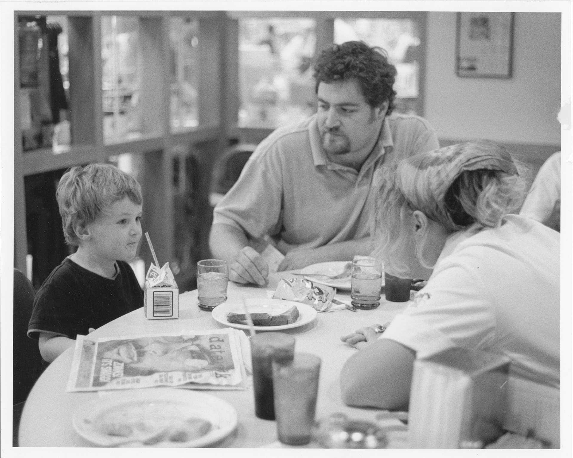 June 2000 ? - Bob Schulte and Son at Dahls. Bob had orig. Date Book title "Zonks! Its Shaggy". Shaggy played June 16, 2000 at the DM performing arts.