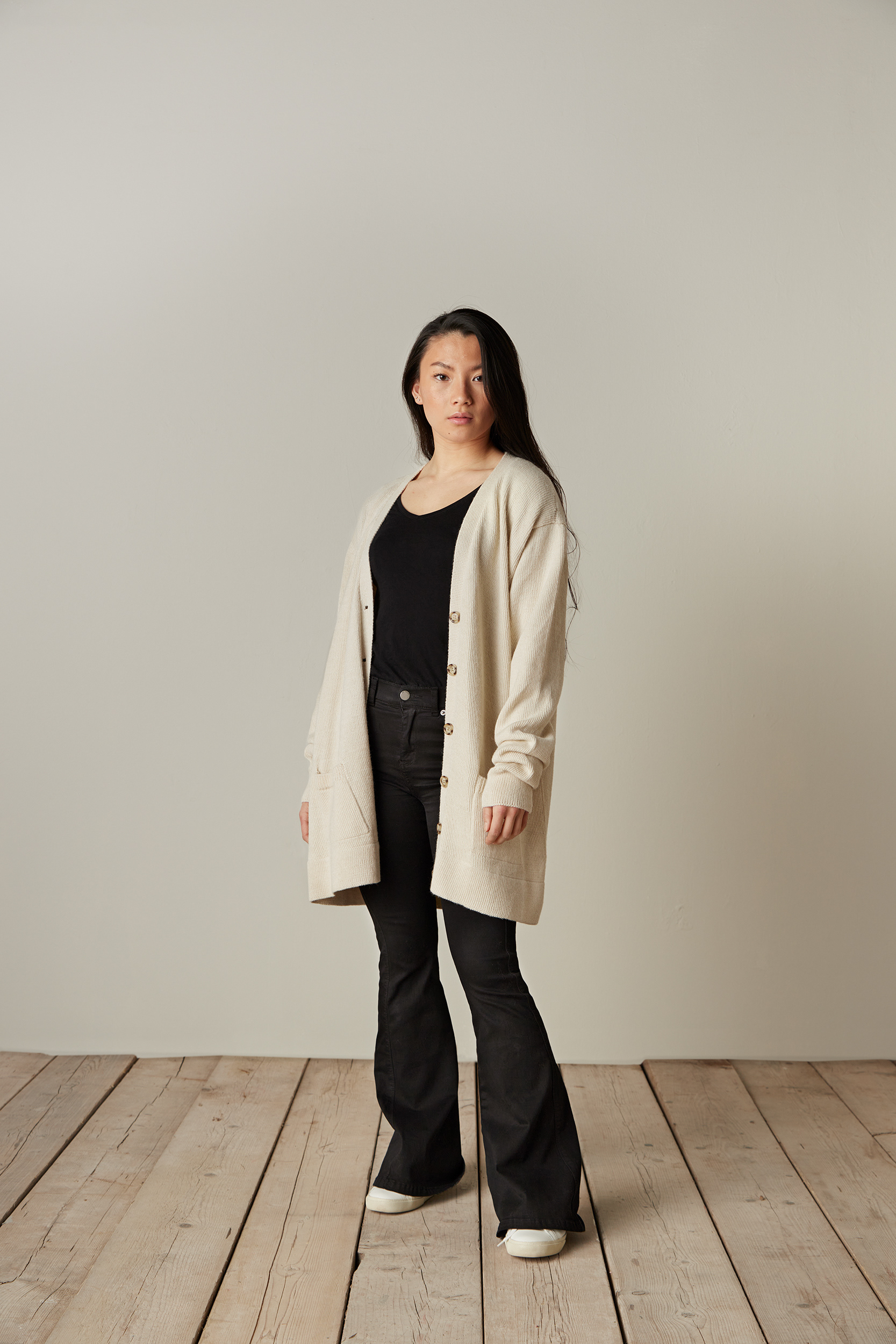 Model Sarah Plate, Chaleca Knitwear, Retouch Hanna Westberg