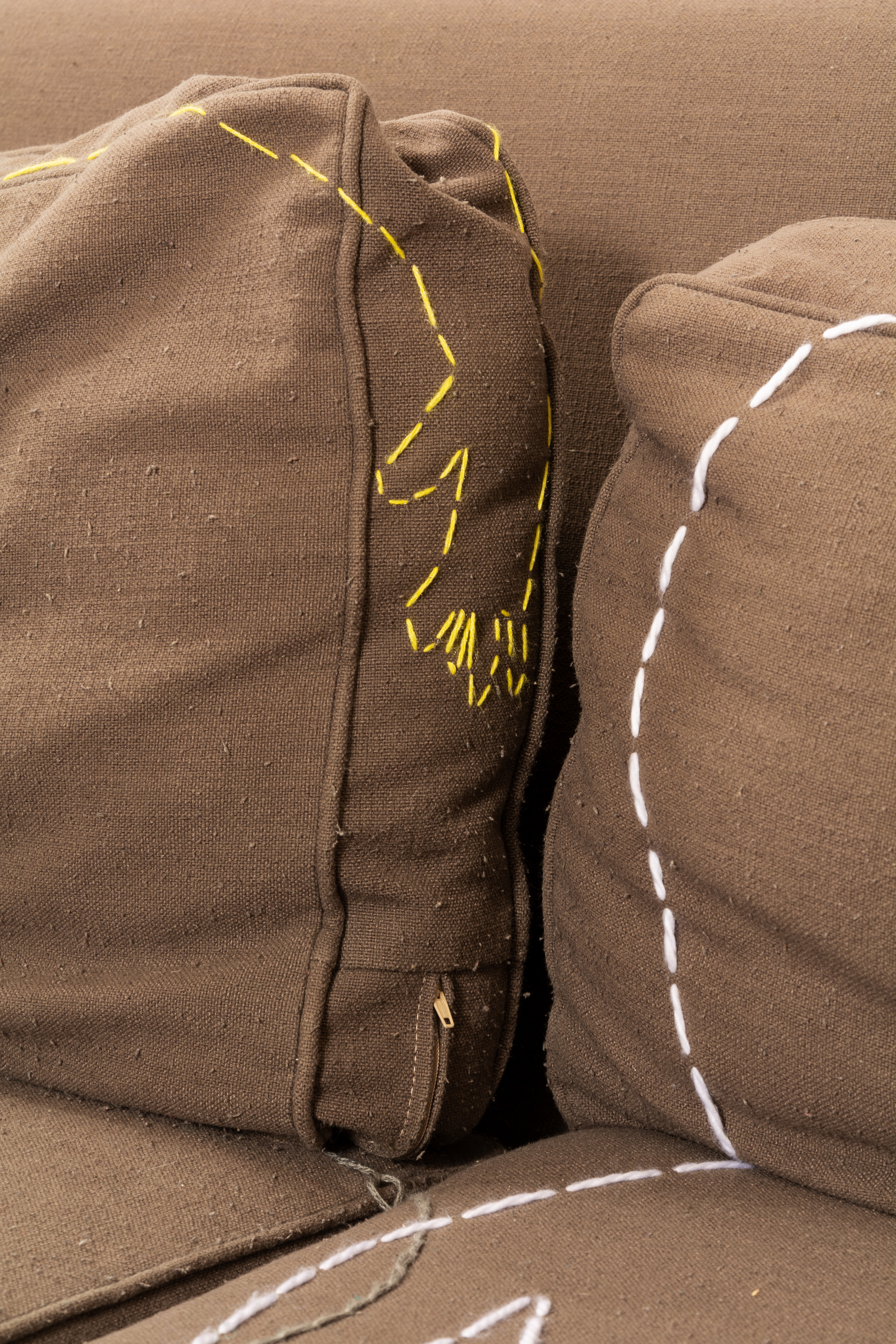 come sit with me / Detail Shot