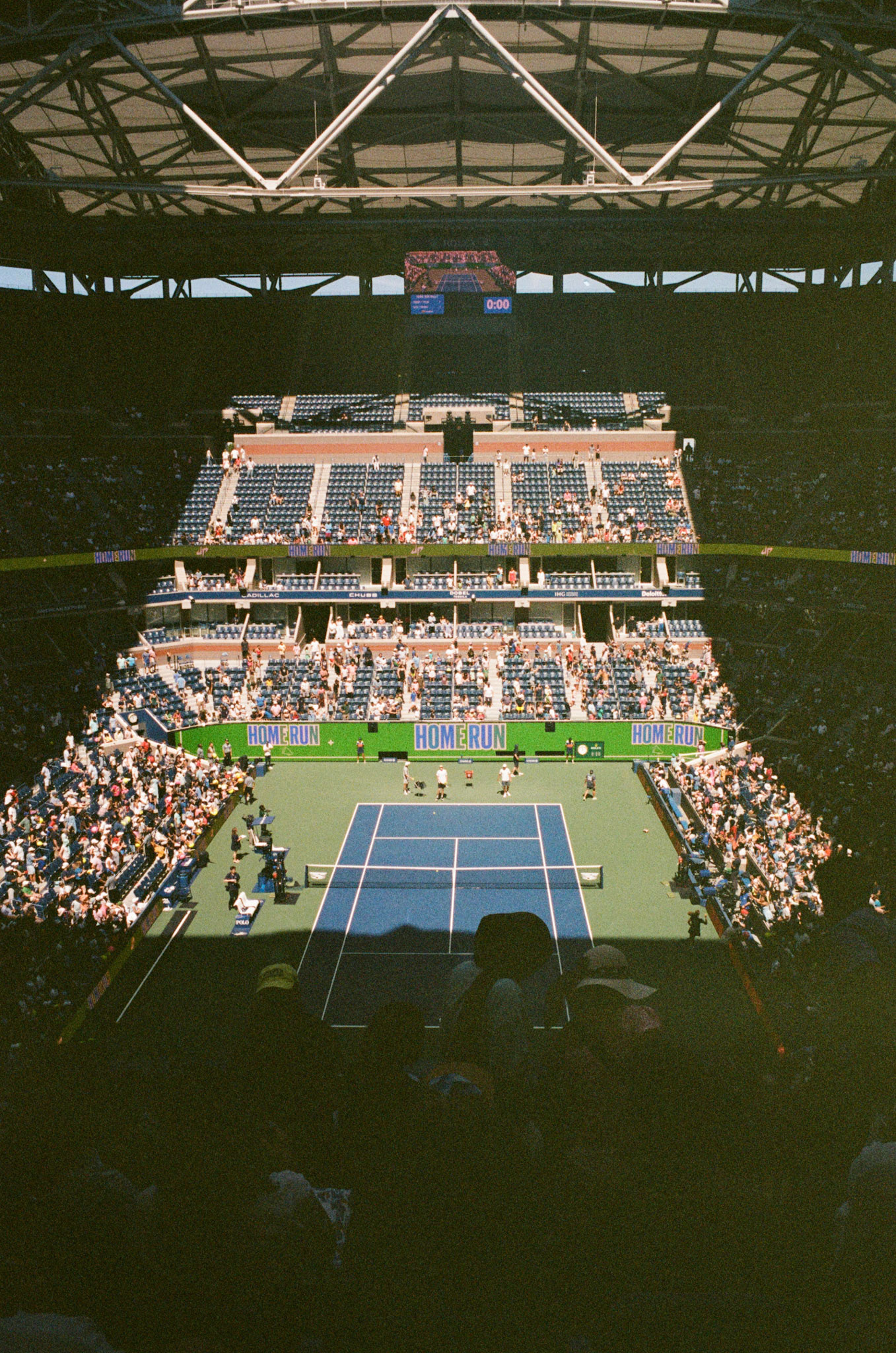 Kodak Professional Portra 400 - ISO 400 - 135 | Scanned by Nice Film Club