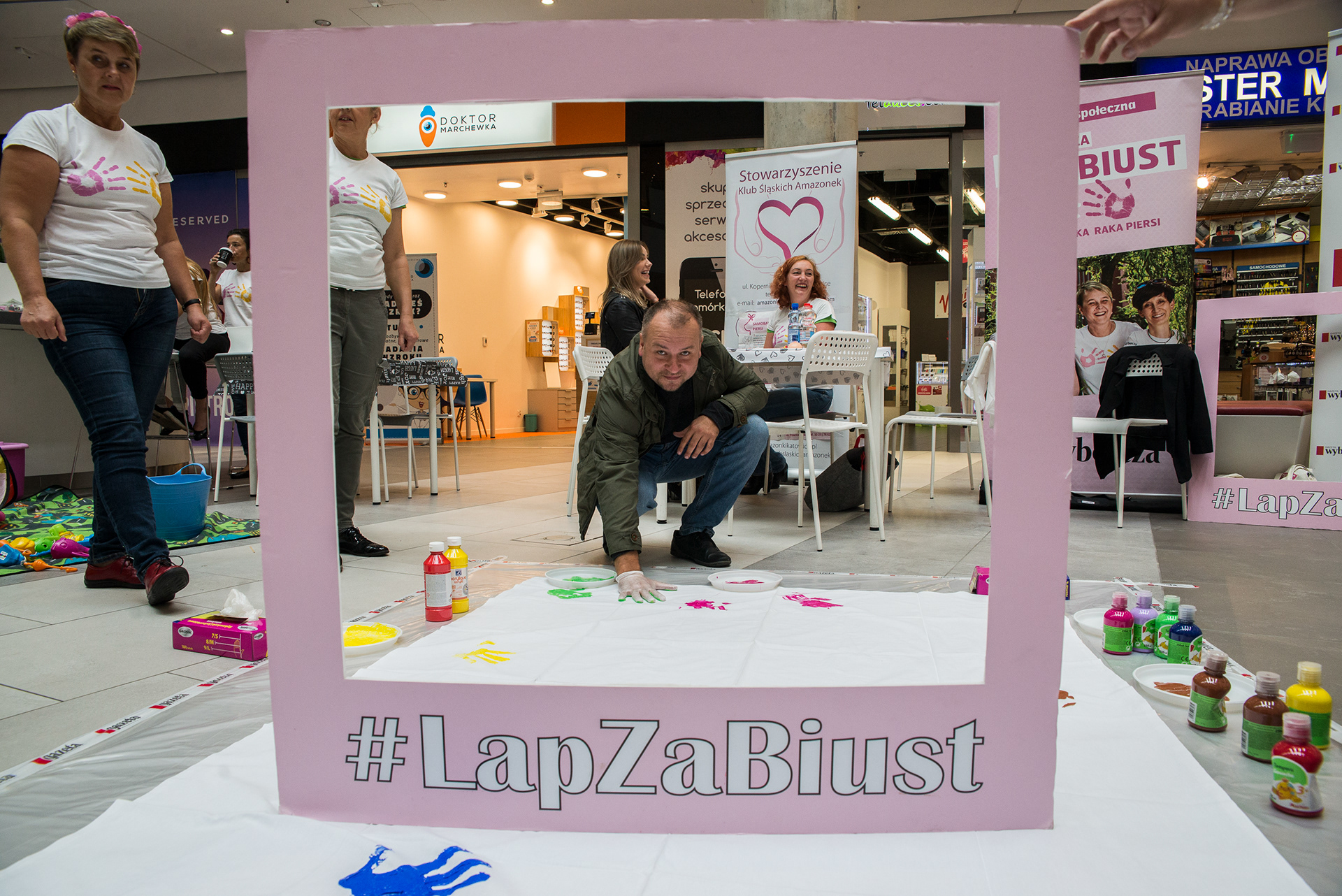 Akcja "Łap za biust"