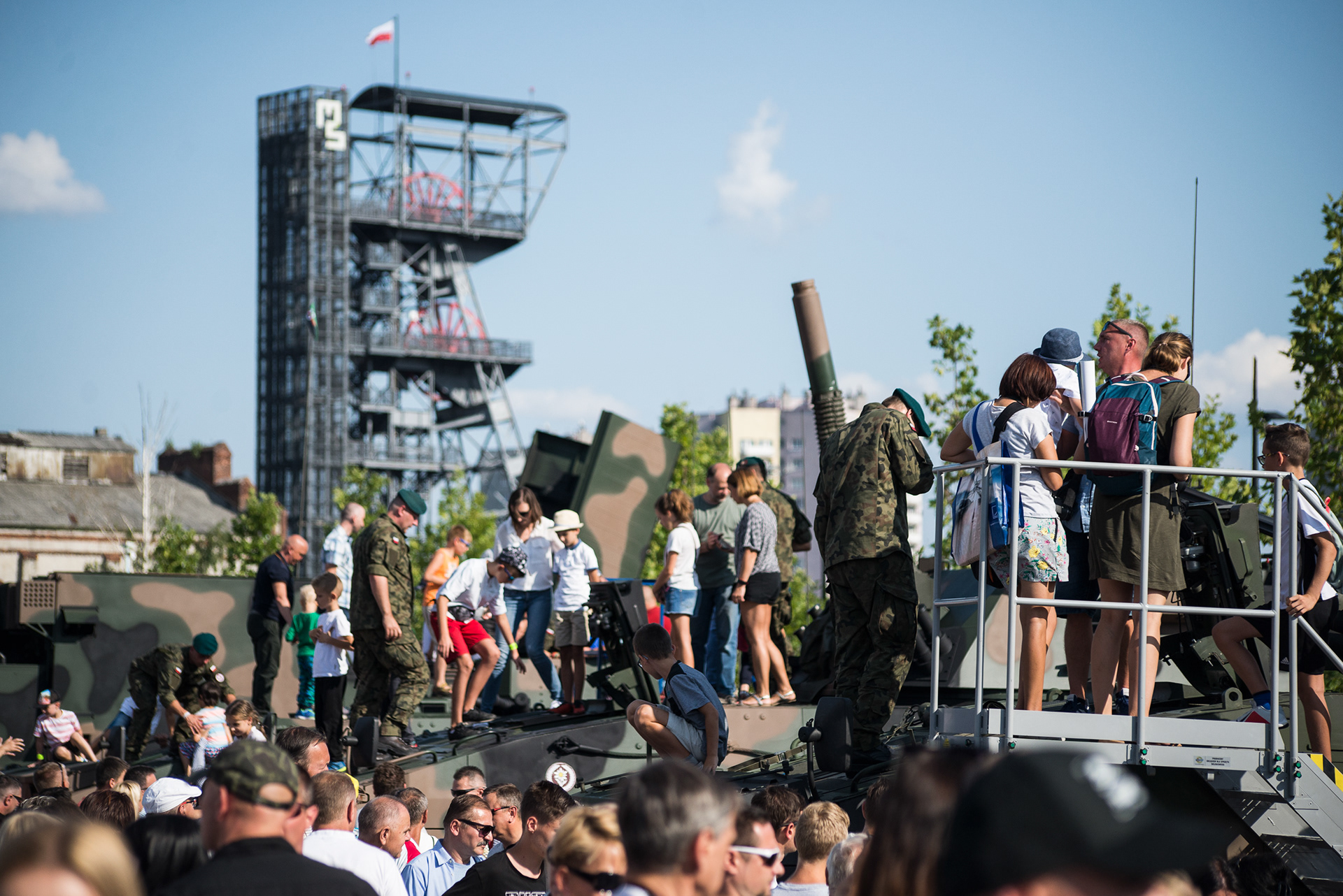 Defilada "Wierni Polsce"