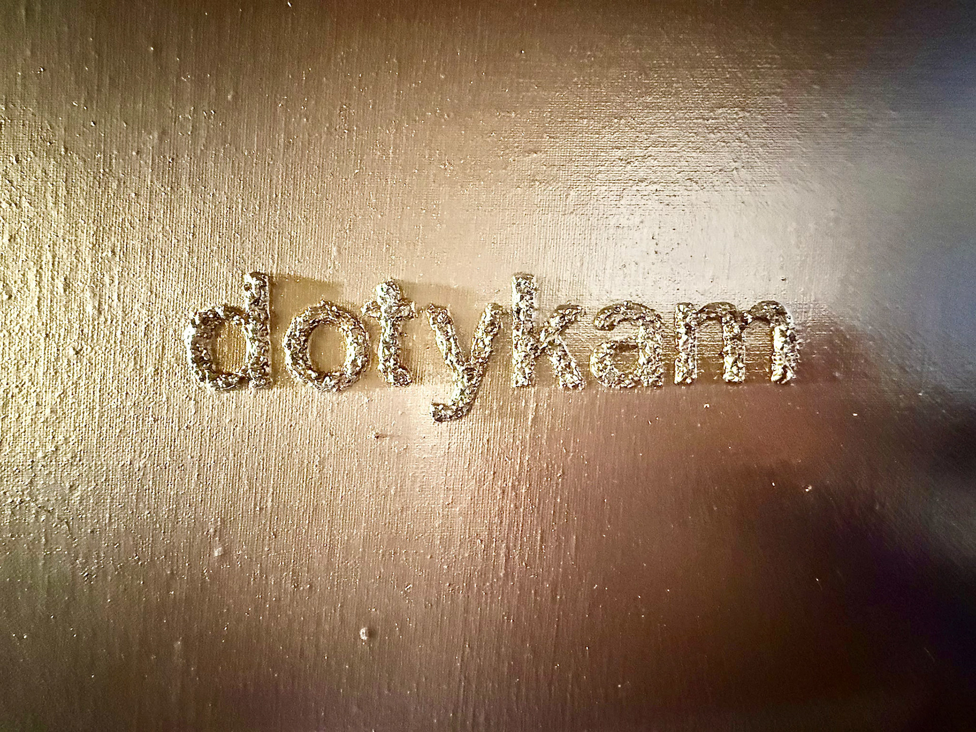 DOTYKAM