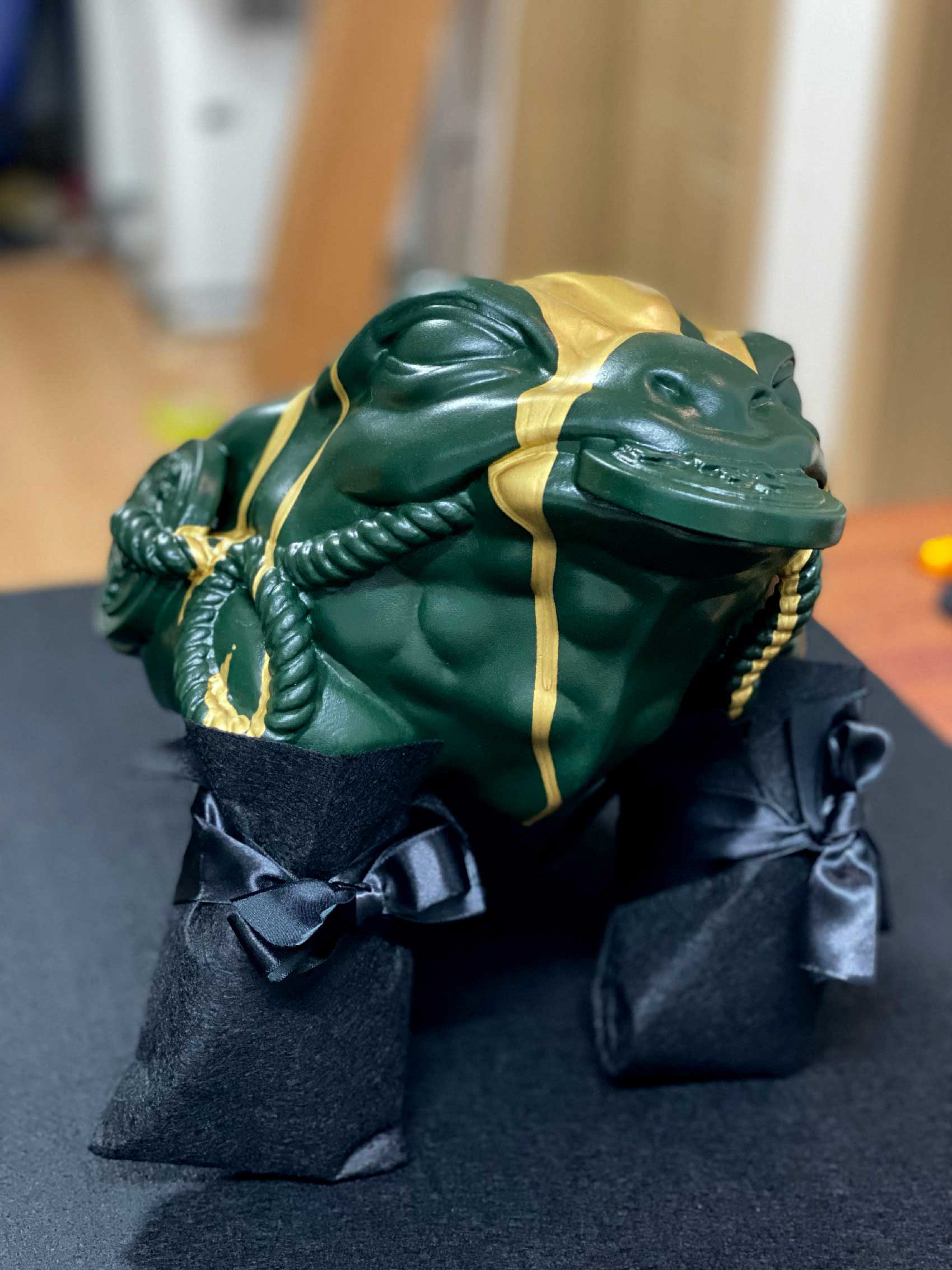 Golden lucky | mondaytosunday | 청담