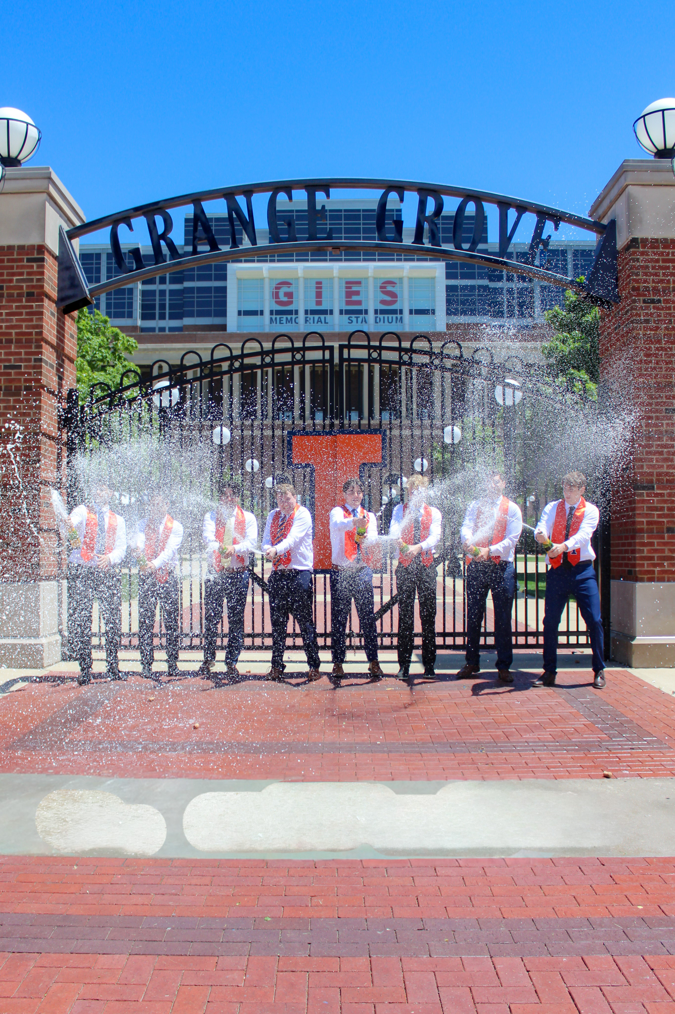 Sigma Nu - Graduation Session