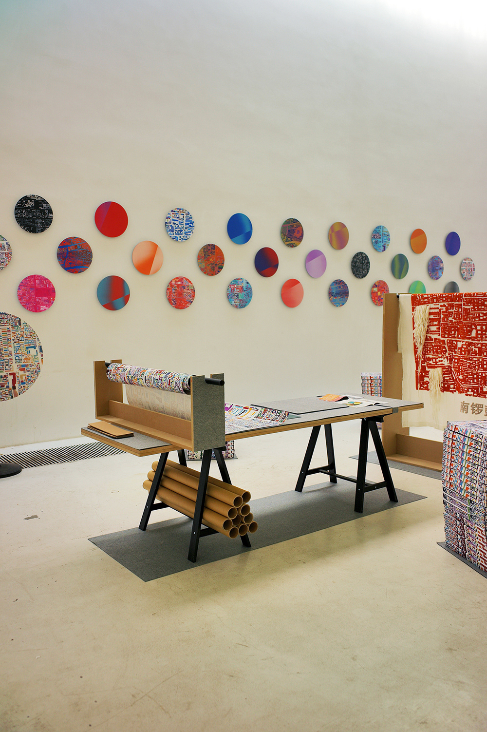 colorful, lenticular, discs, urban, maps, hutong, beijing, ramoprimo, design,