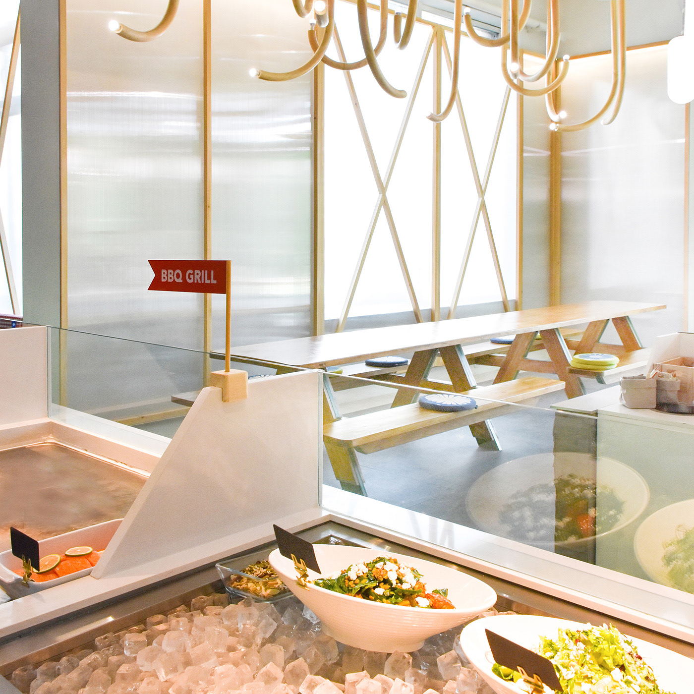 organic, fresh food, sweetie salad, restaurant, wood chandeliers, blenches,