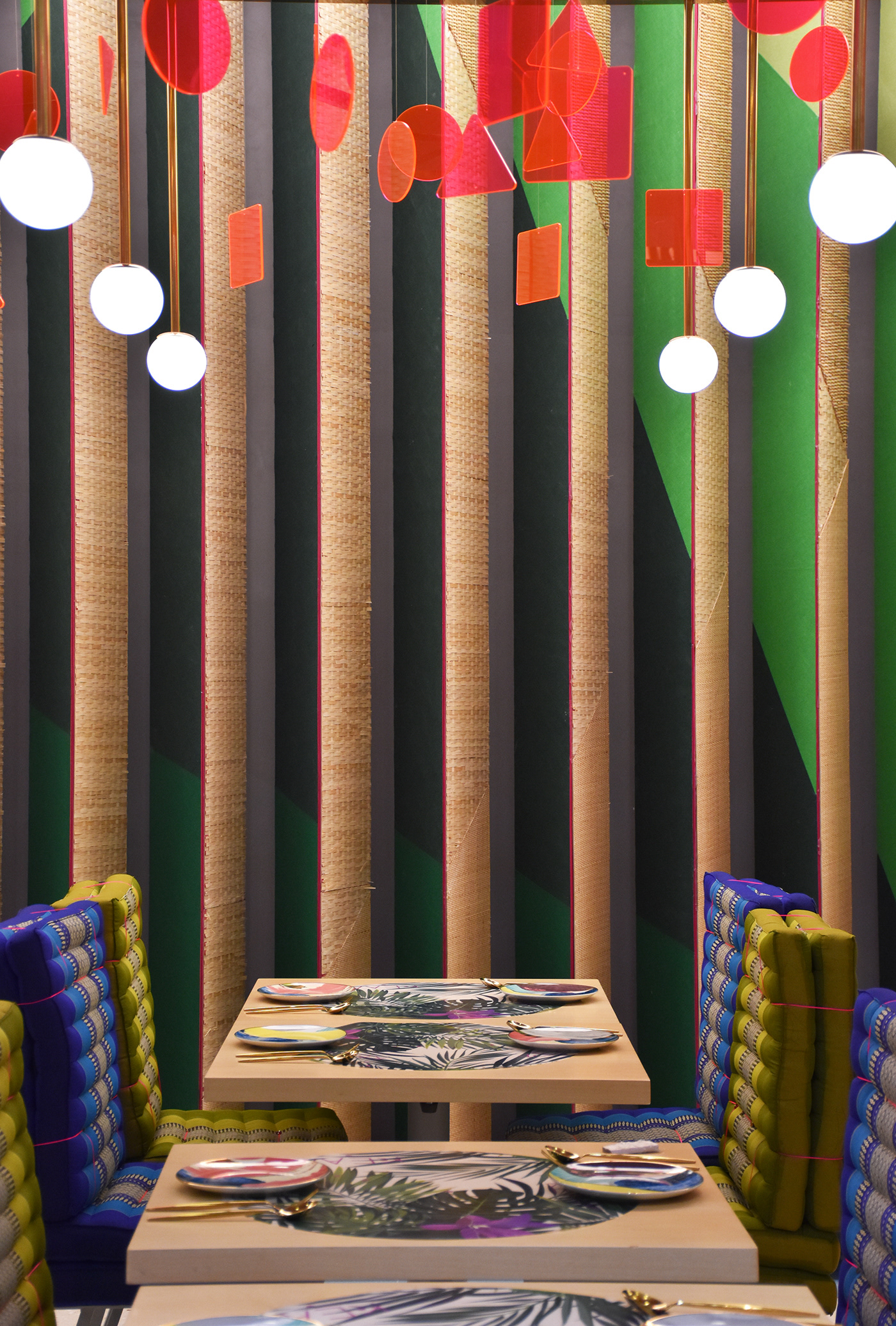 ramoprimo, pillows, custom-made, lenticular, interior design, thai restaurant,
