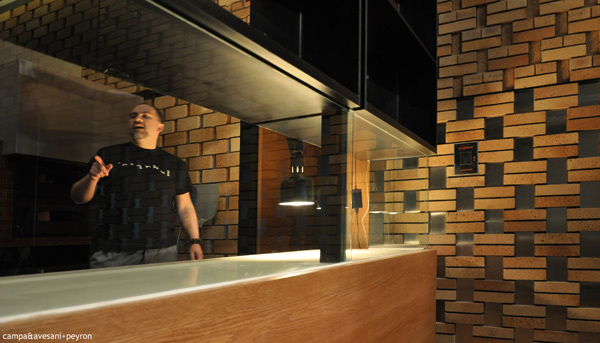 detail, restaurant, bricks, natural wood, interior design, ramoprimo,