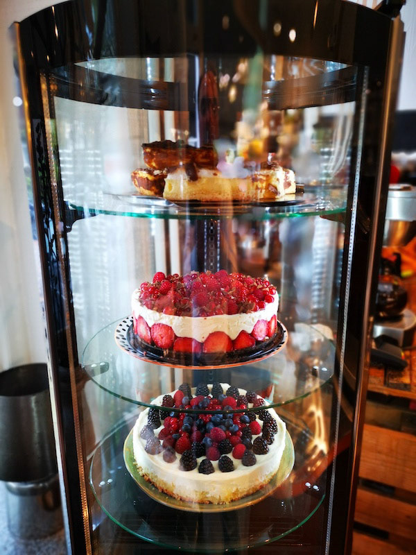 Kuchentheke @ P5 Café