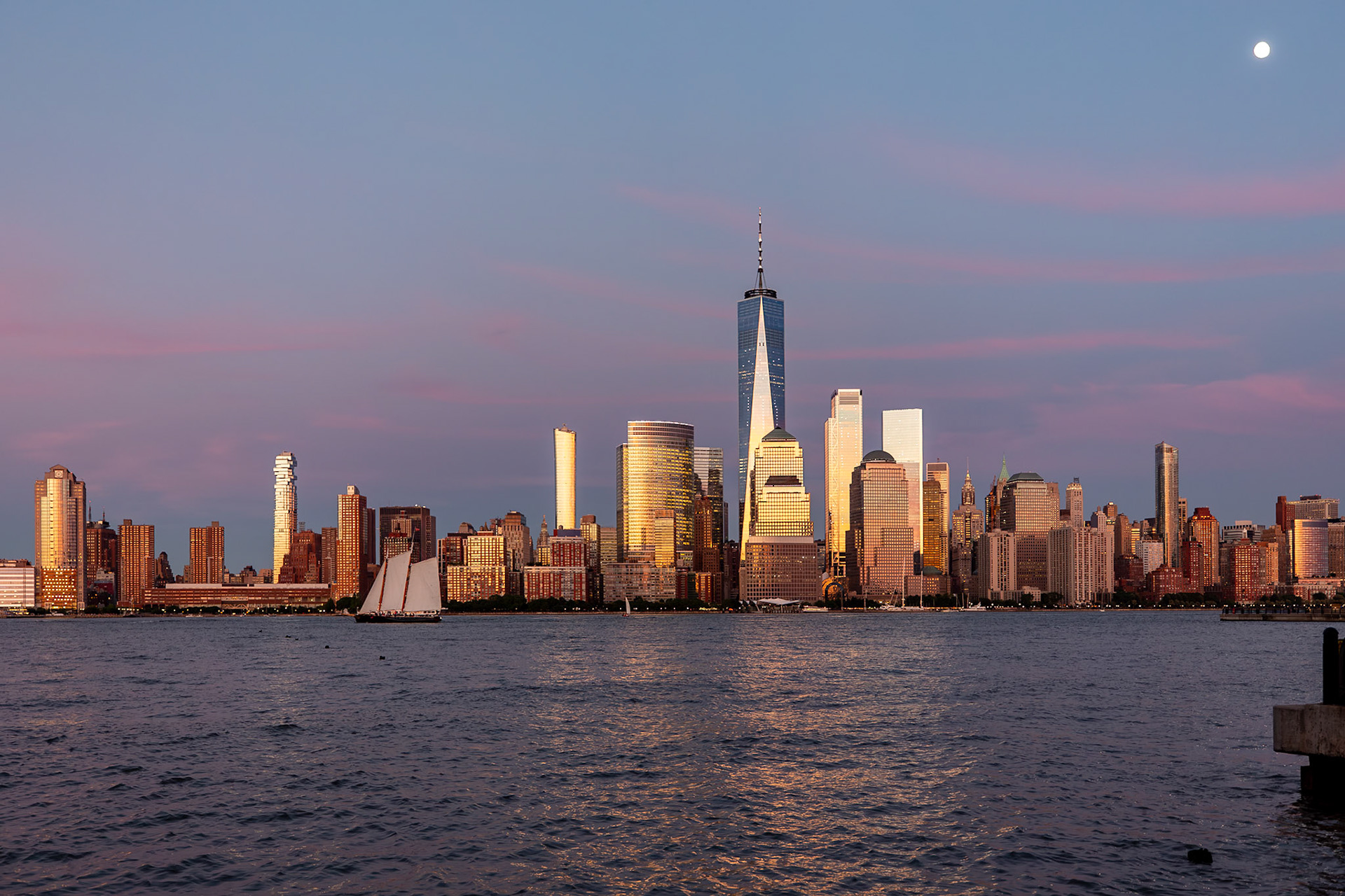 Manhattan Skyline II