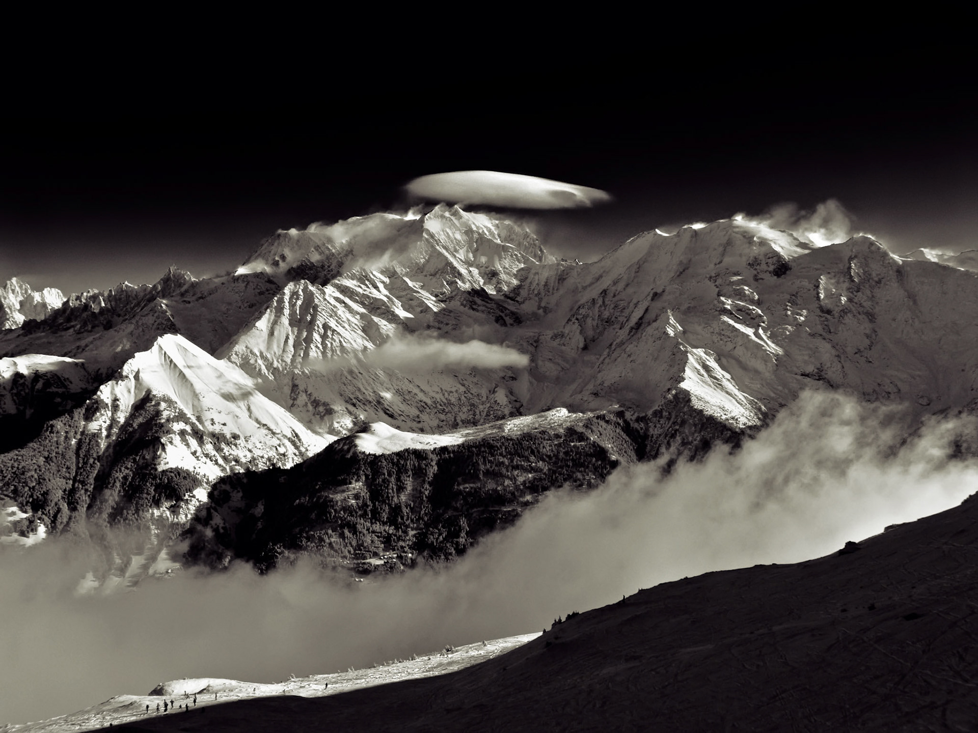 Sattelite cloud - Mt Blanc