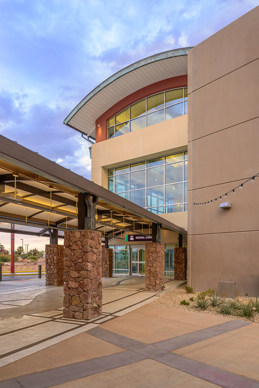 El Paso Int Airport CONRAC addition El Paso TX | Photo © Scott Weaver