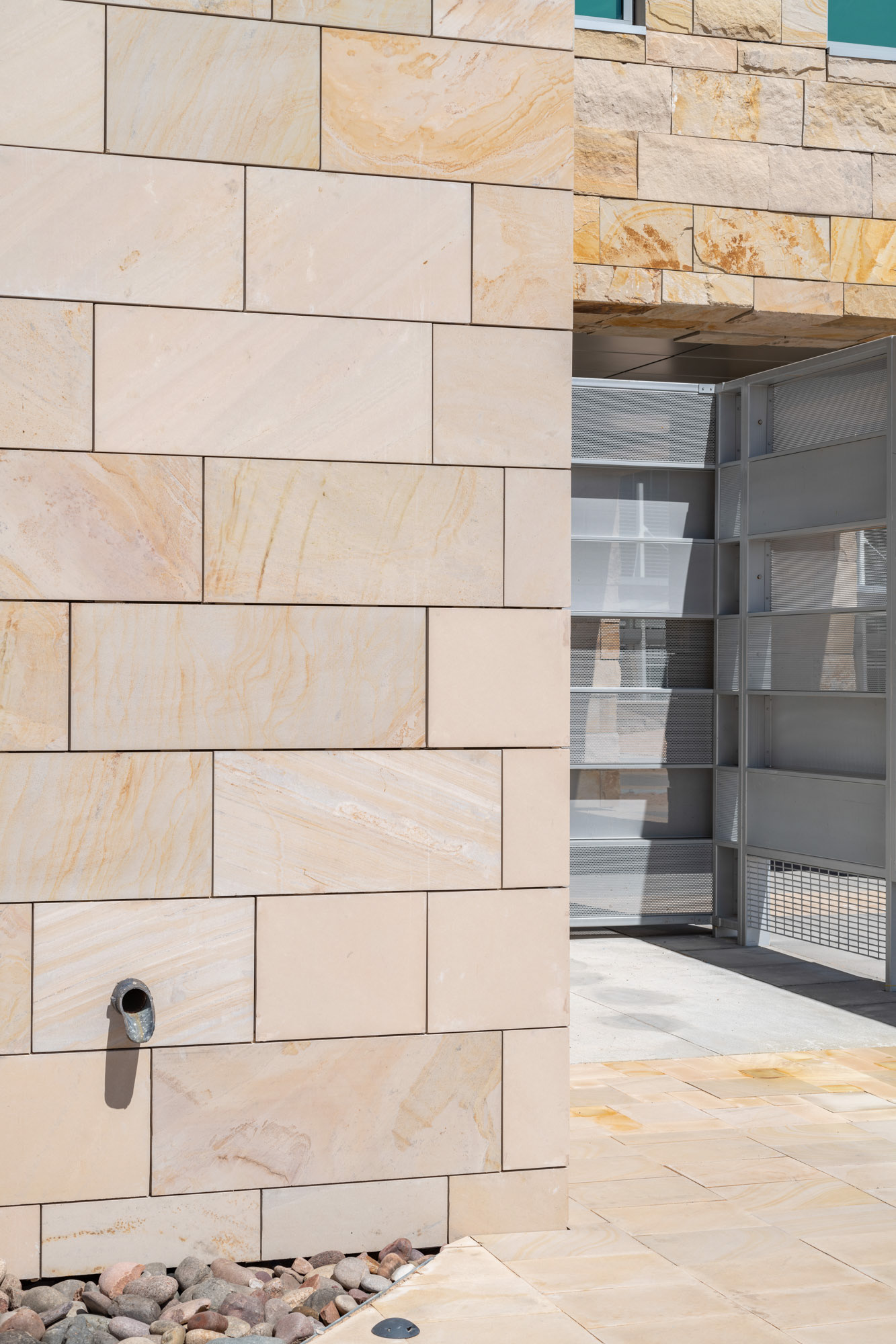 Ft Bliss Replacement Hospital WBAMC. Photo © Scott Weaver