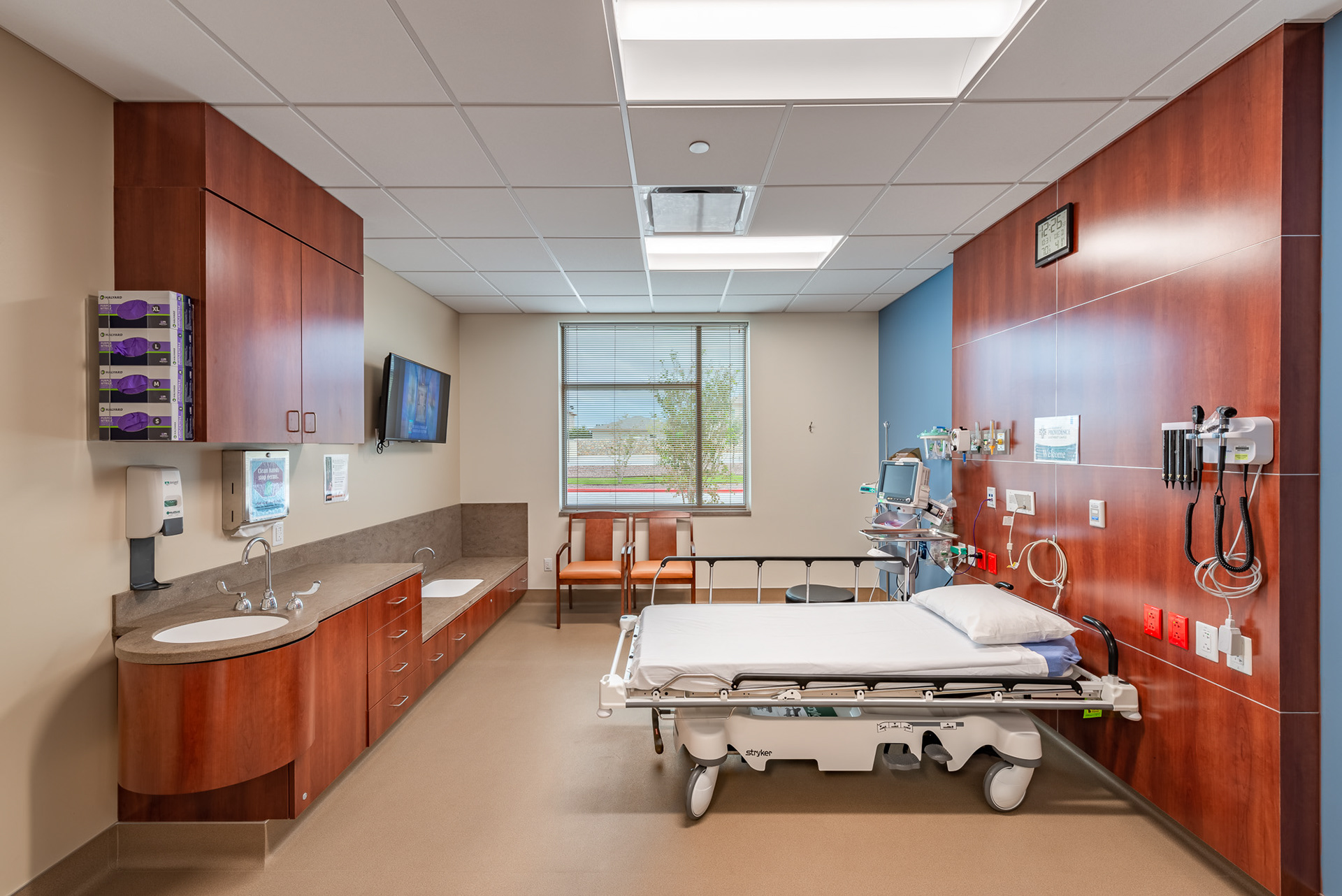 Hospital of Providence patient room Northeast ER | Photo © Scott Weaver