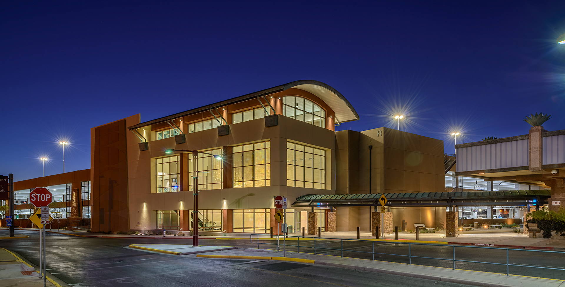 El Paso International Airport CONRAC. Photo © Scott Weaver